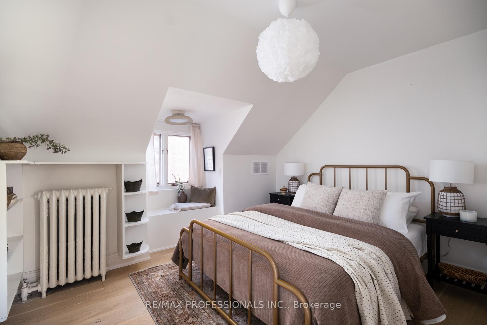 Photo 45 of 286 Wright Avenue, Toronto, High Park-Swansea — HOMEH