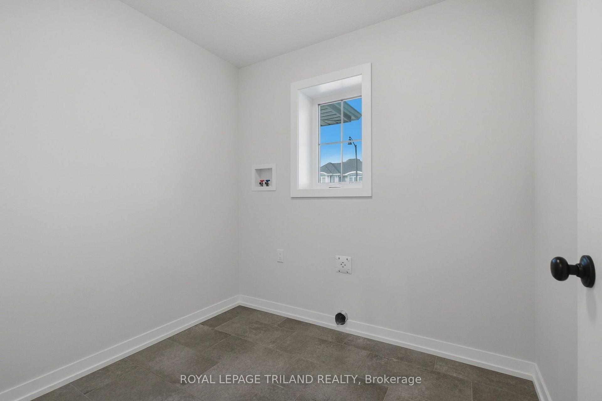 Photo 16 of 1 Hawke Lane, St. Thomas — HOMEH
