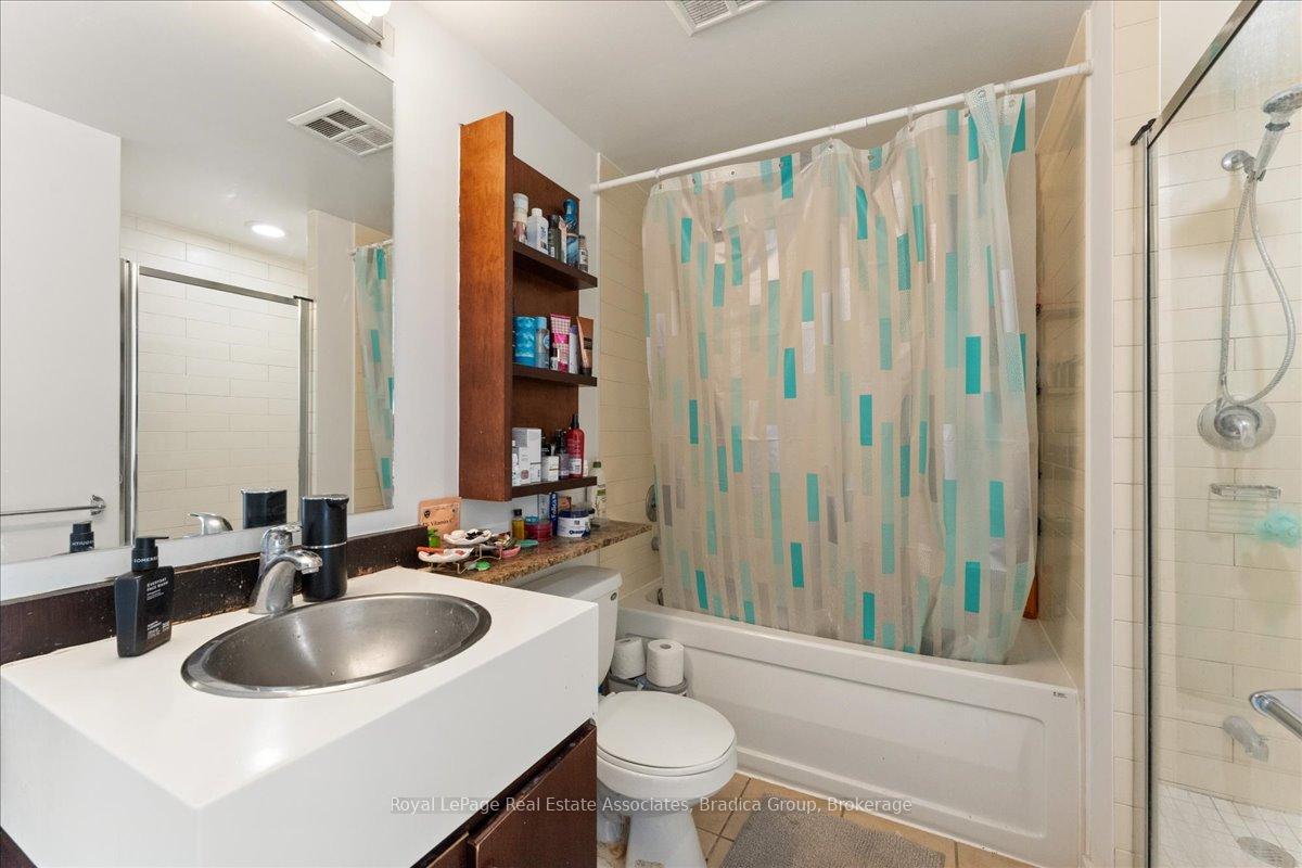 Photo 16 of Unit 3203, 5 Mariner Terrace, Toronto, Waterfront Communities — HOMEH