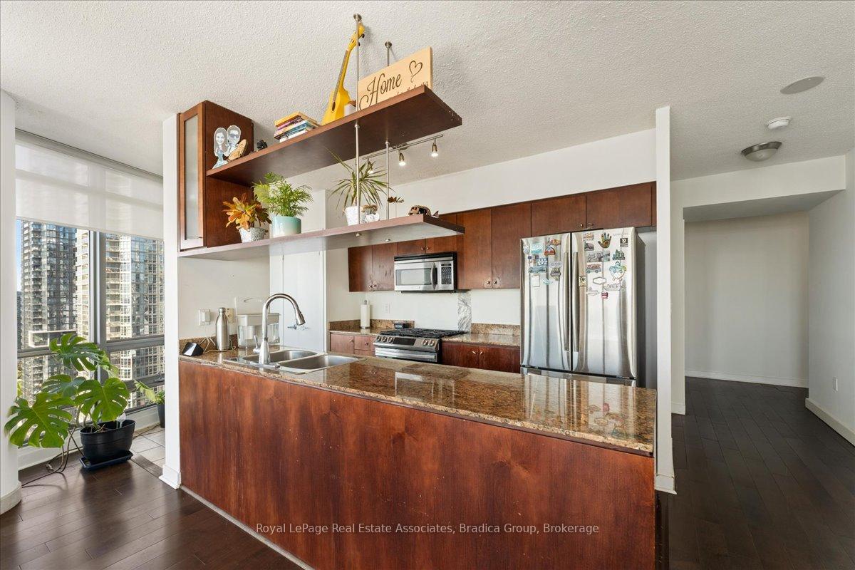 Photo 18 of Unit 3203, 5 Mariner Terrace, Toronto, Waterfront Communities — HOMEH