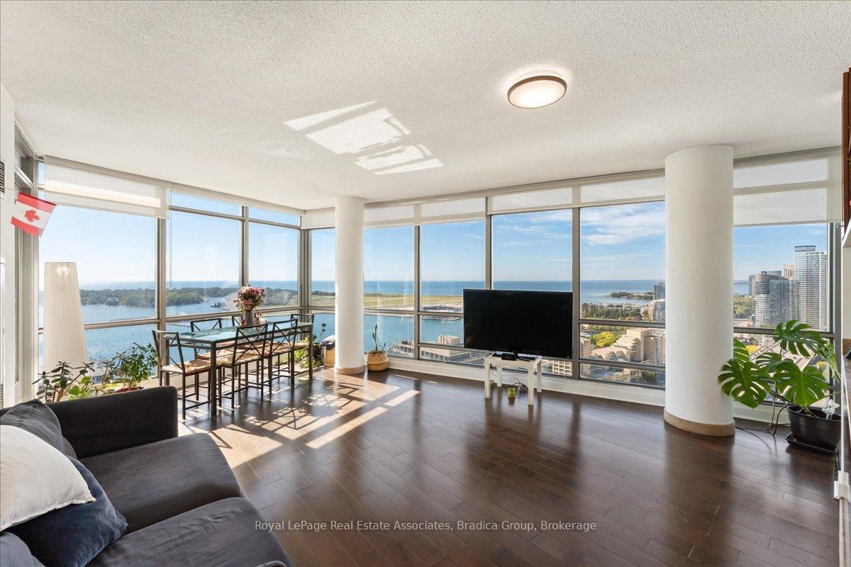 Photo 20 of Unit 3203, 5 Mariner Terrace, Toronto, Waterfront Communities — HOMEH