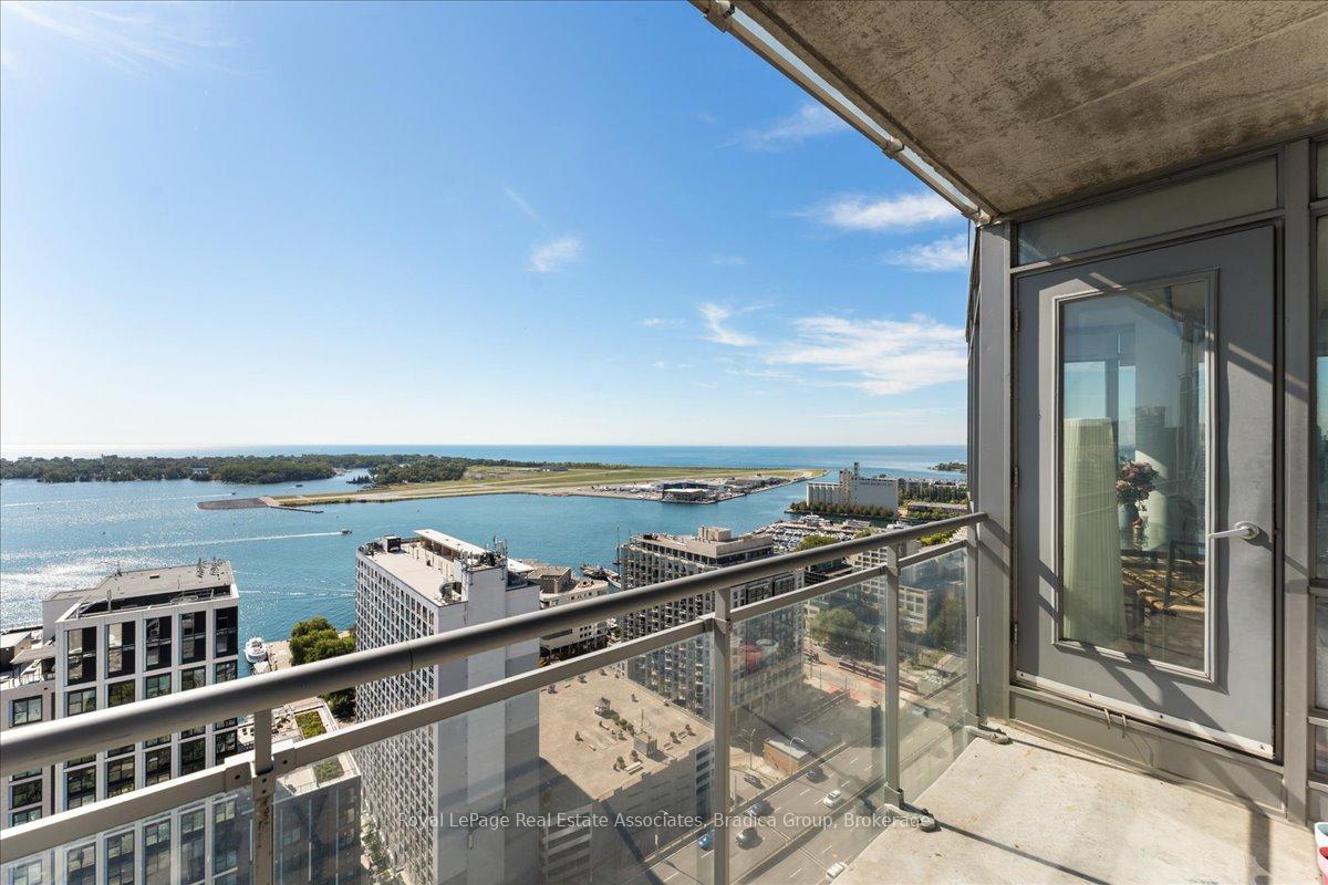 Photo 24 of Unit 3203, 5 Mariner Terrace, Toronto, Waterfront Communities — HOMEH