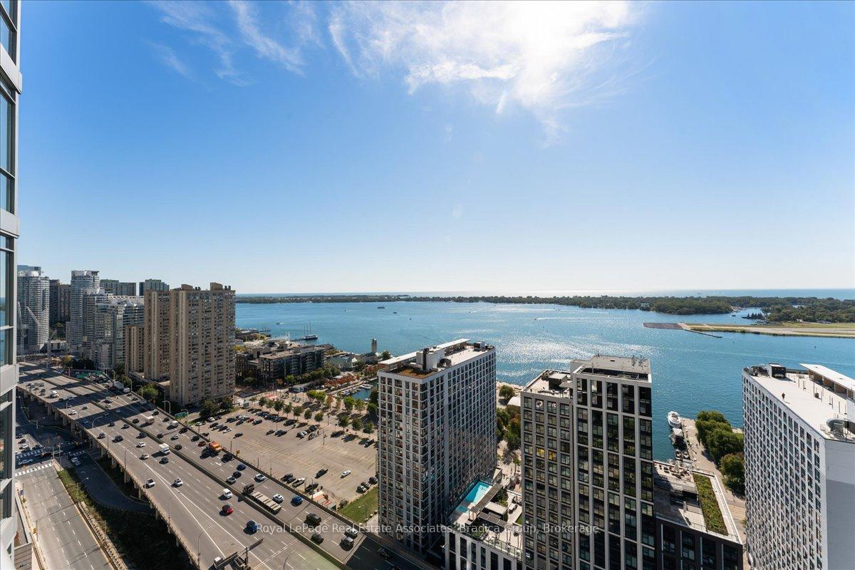 Photo 25 of Unit 3203, 5 Mariner Terrace, Toronto, Waterfront Communities — HOMEH