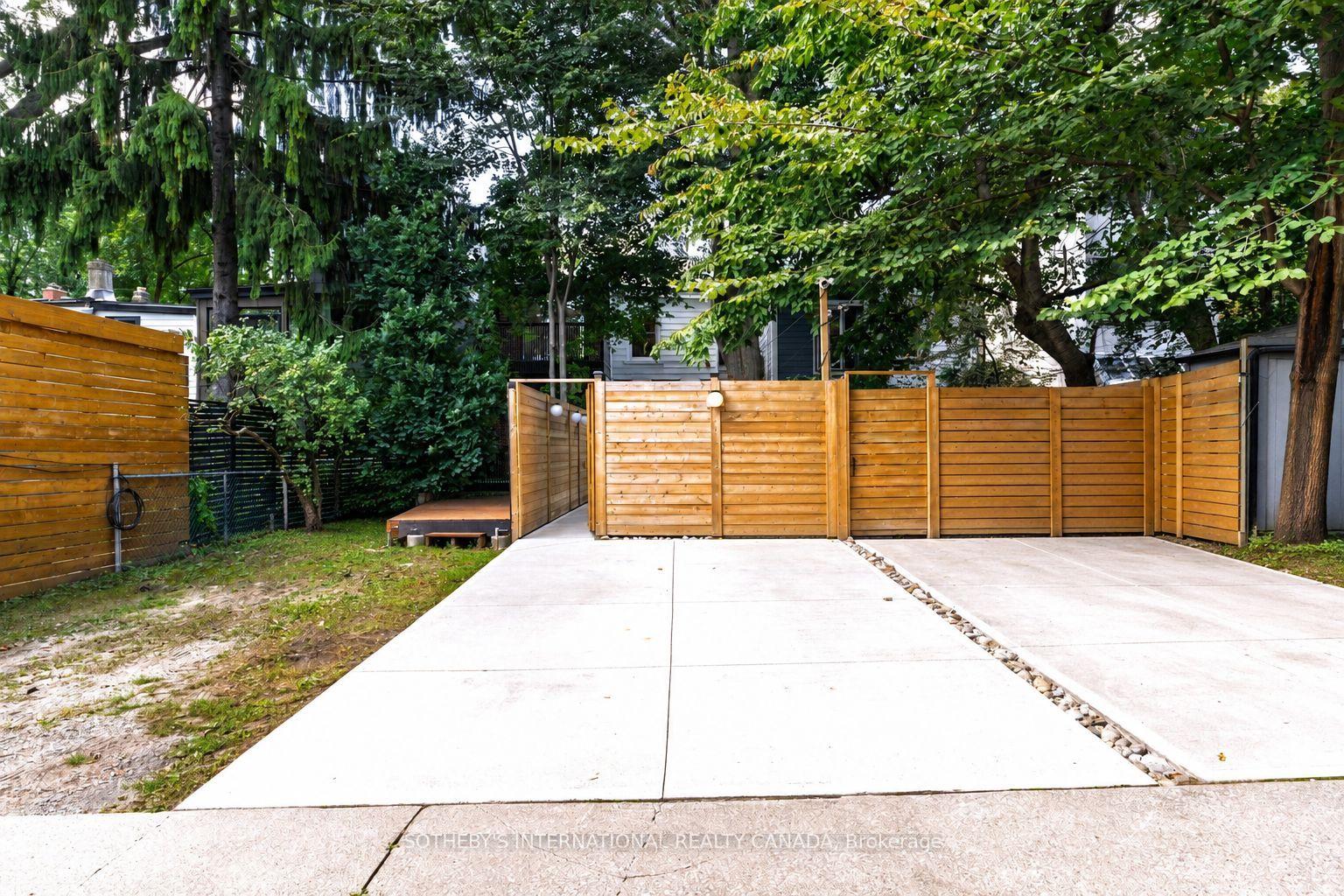 Photo 36 of 497 Sackville Street, Toronto, Cabbagetown-South St. James Town — HOMEH