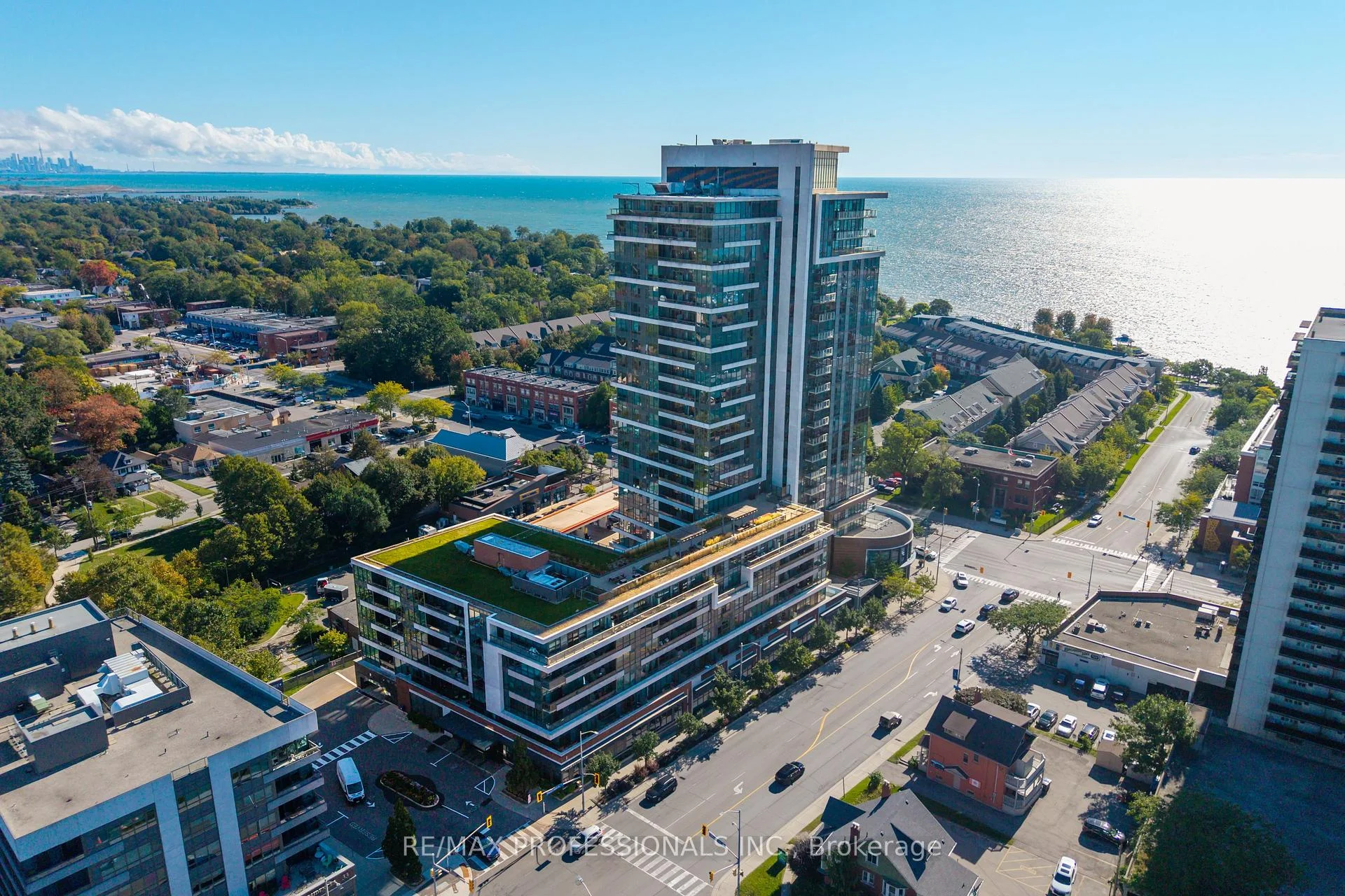 Photo of Unit 413, 1 Hurontario Street