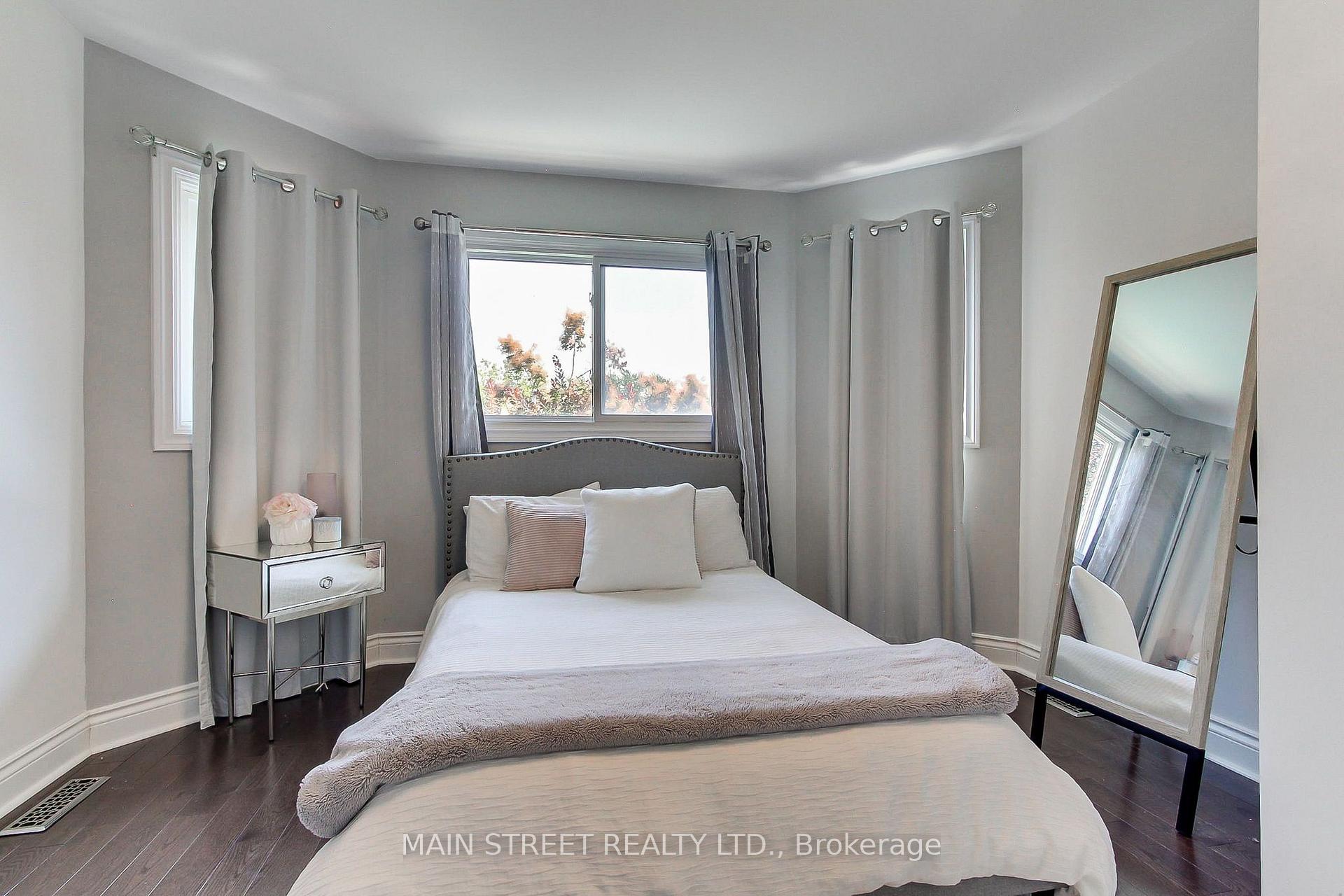 Photo 27 of 14 Mcgee Crescent, Aurora, Aurora Highlands — HOMEH