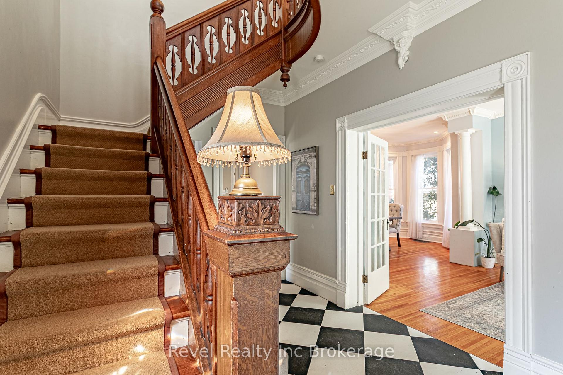Photo 14 of 104 Ann Street, Ingersoll, Ingersoll - South — HOMEH