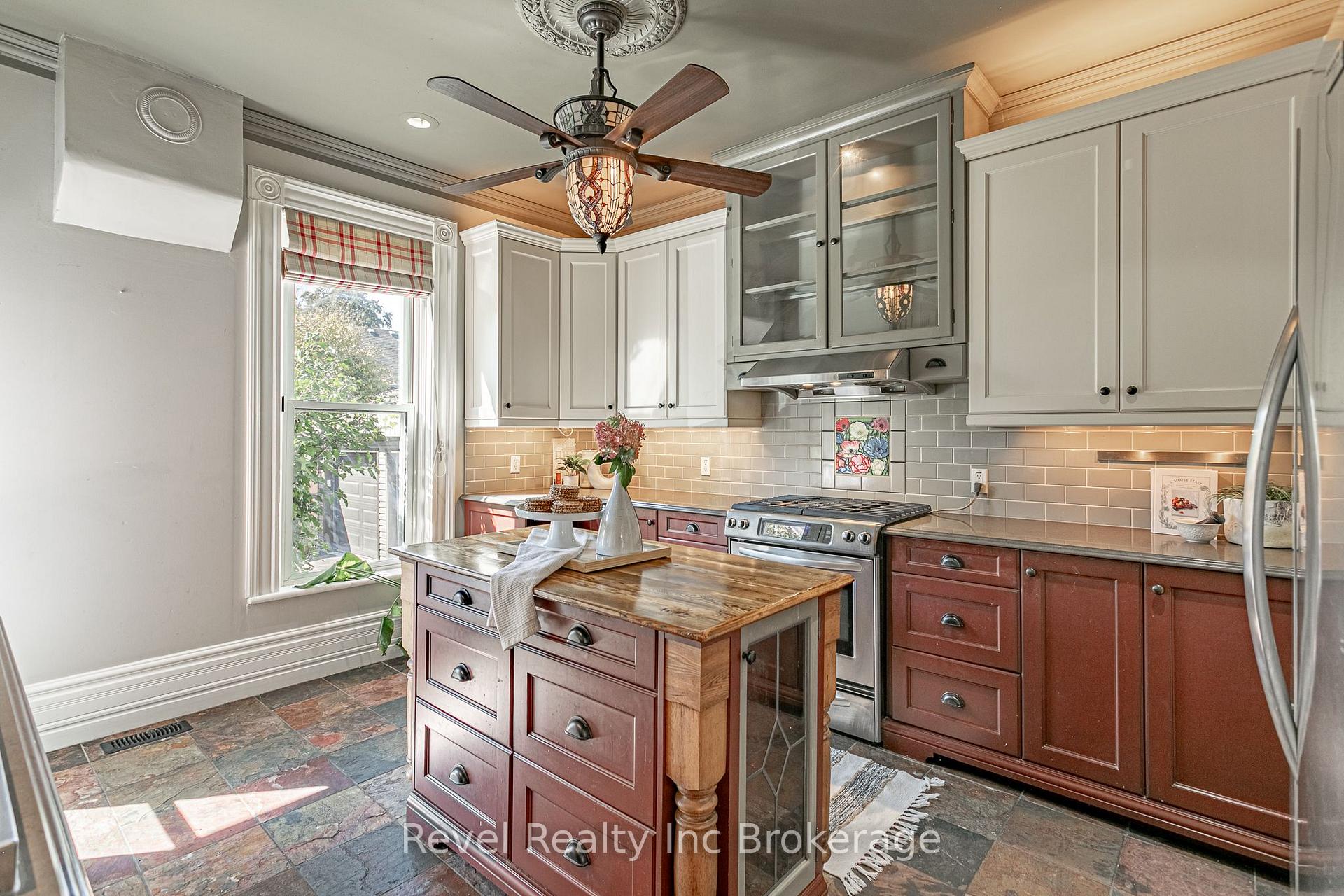 Photo 22 of 104 Ann Street, Ingersoll, Ingersoll - South — HOMEH