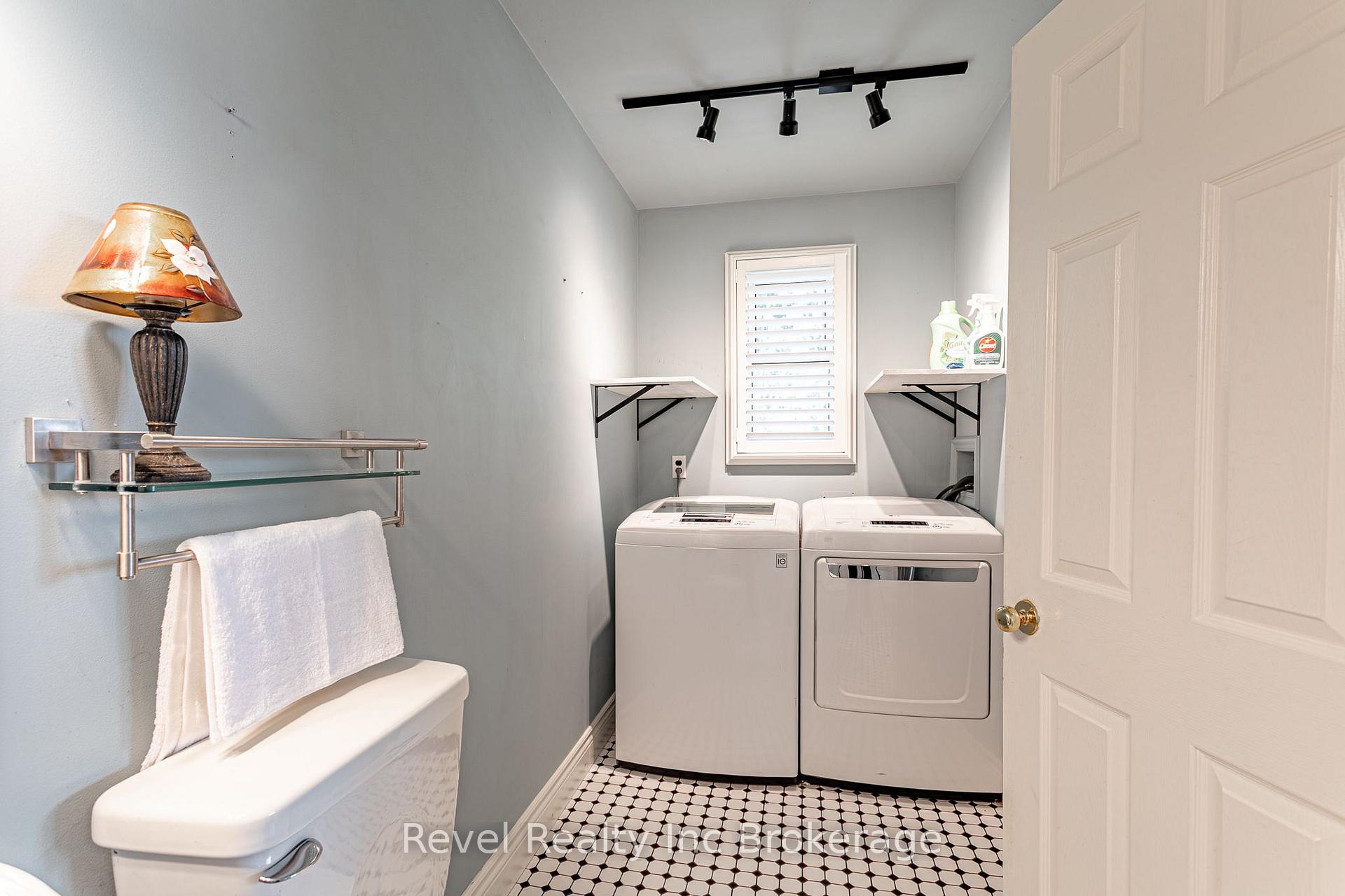 Photo 29 of 104 Ann Street, Ingersoll, Ingersoll - South — HOMEH