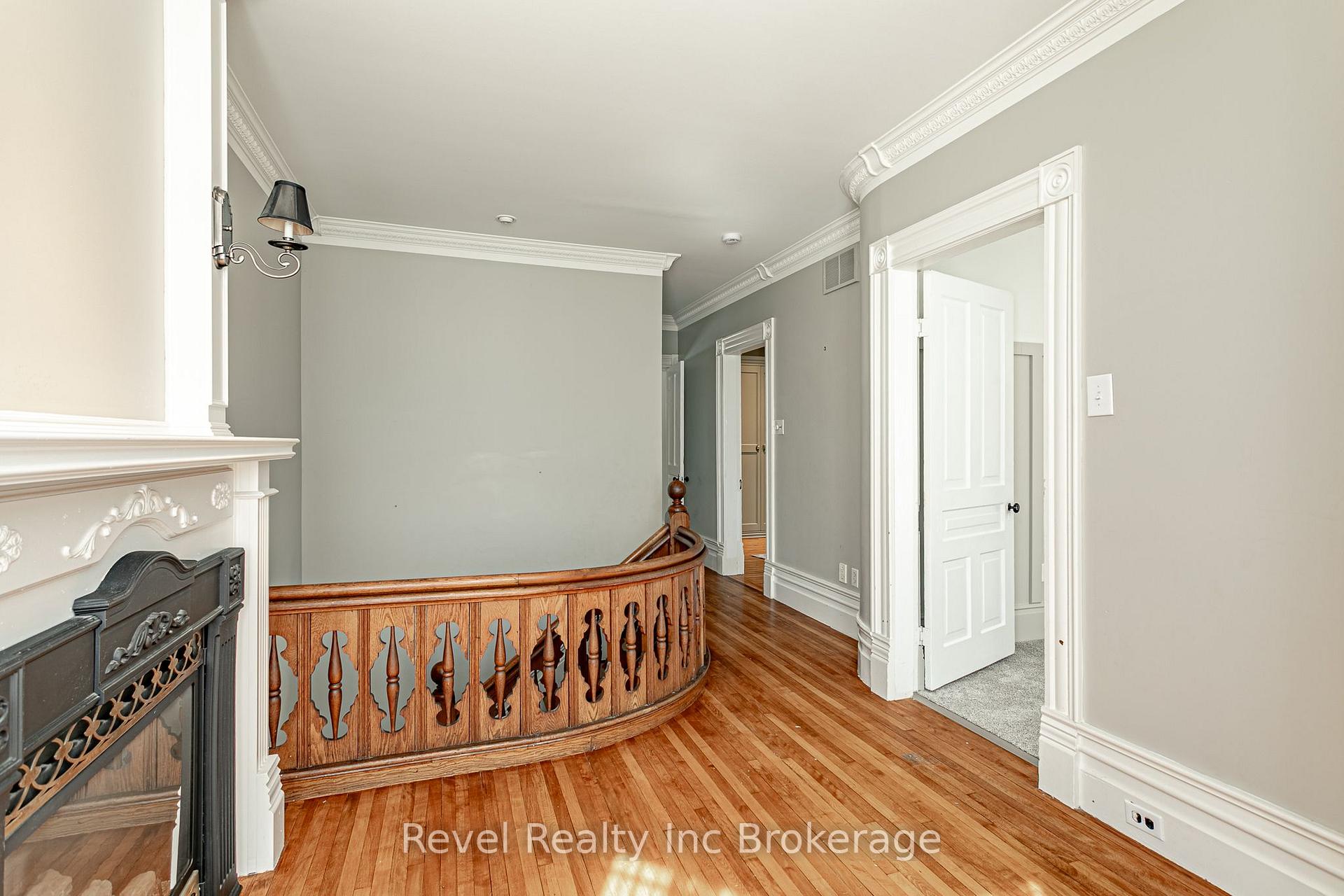 Photo 31 of 104 Ann Street, Ingersoll, Ingersoll - South — HOMEH