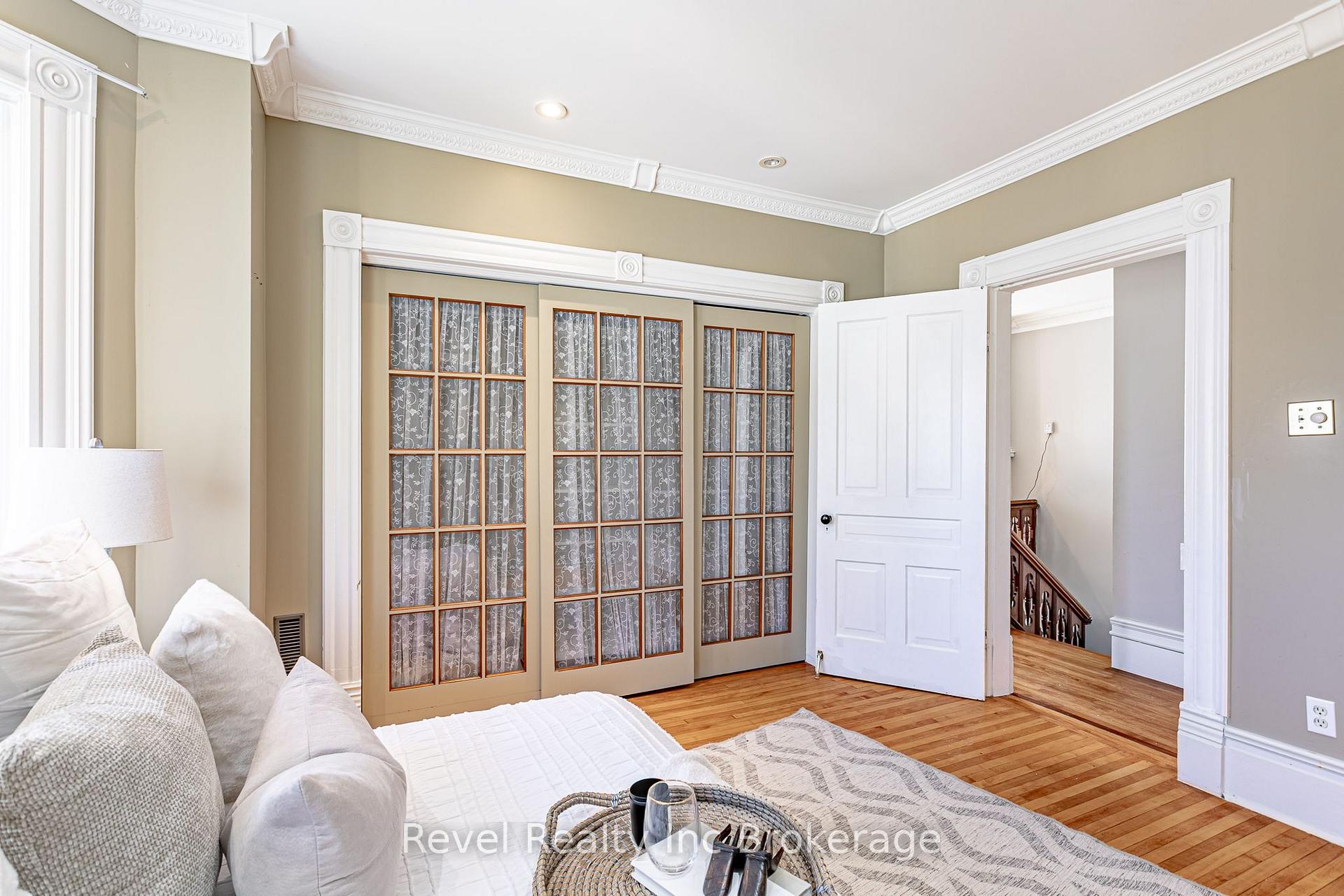 Photo 33 of 104 Ann Street, Ingersoll, Ingersoll - South — HOMEH