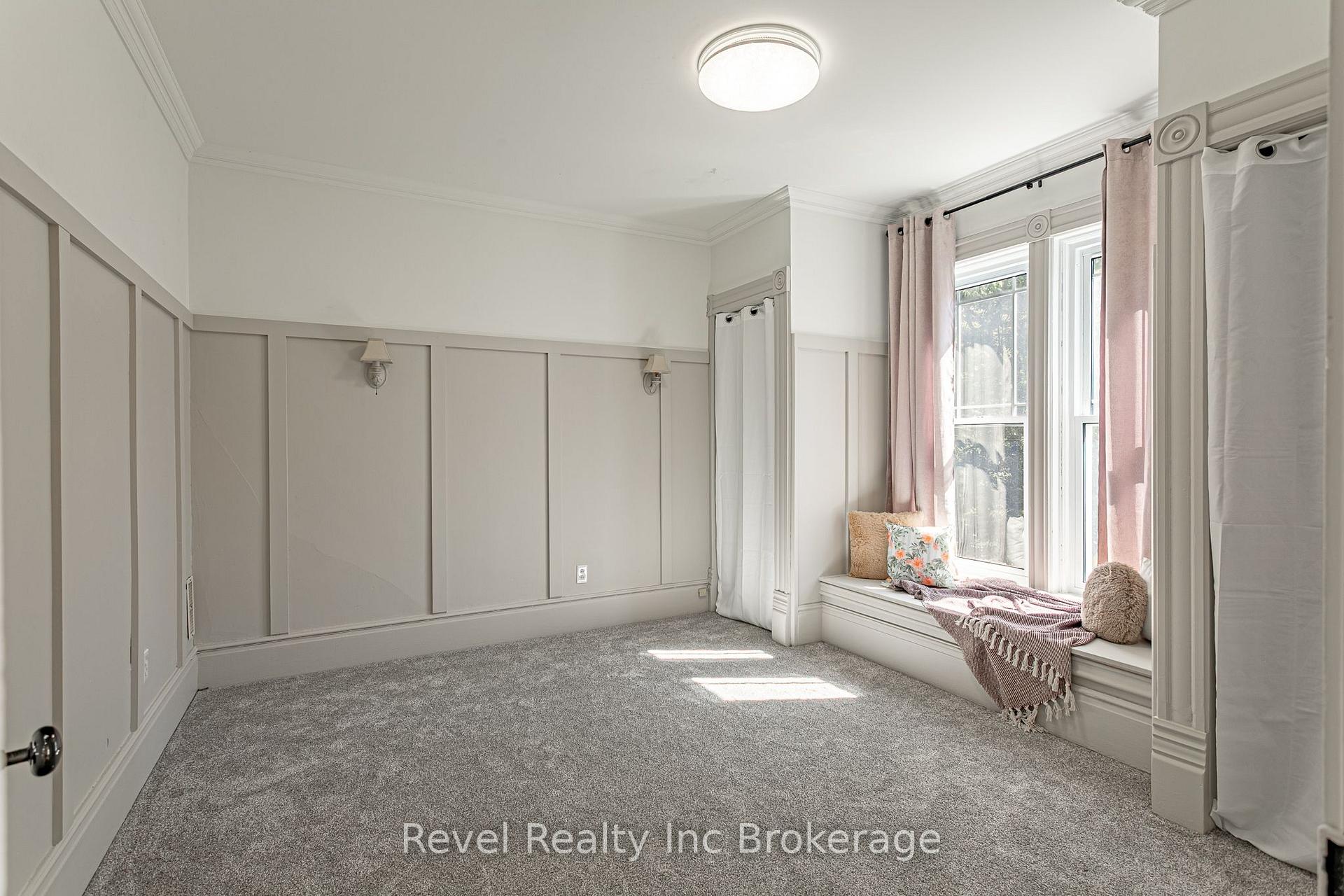 Photo 34 of 104 Ann Street, Ingersoll, Ingersoll - South — HOMEH
