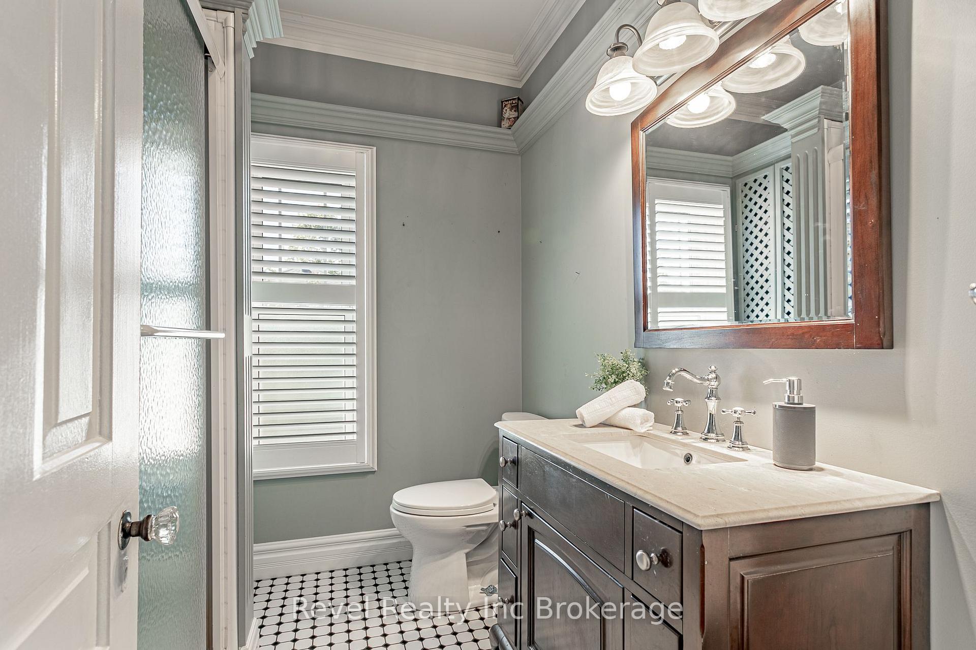 Photo 37 of 104 Ann Street, Ingersoll, Ingersoll - South — HOMEH