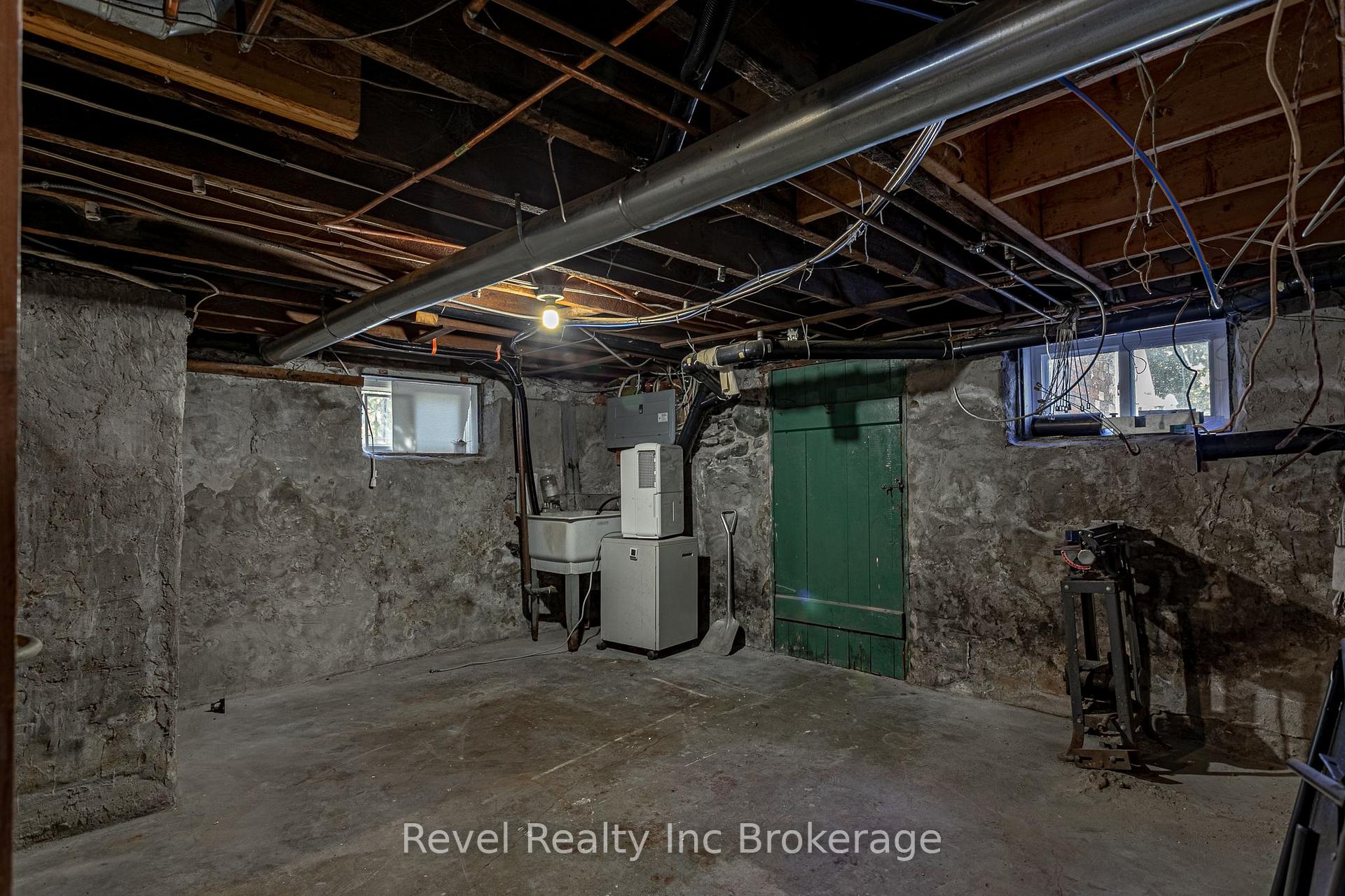 Photo 38 of 104 Ann Street, Ingersoll, Ingersoll - South — HOMEH