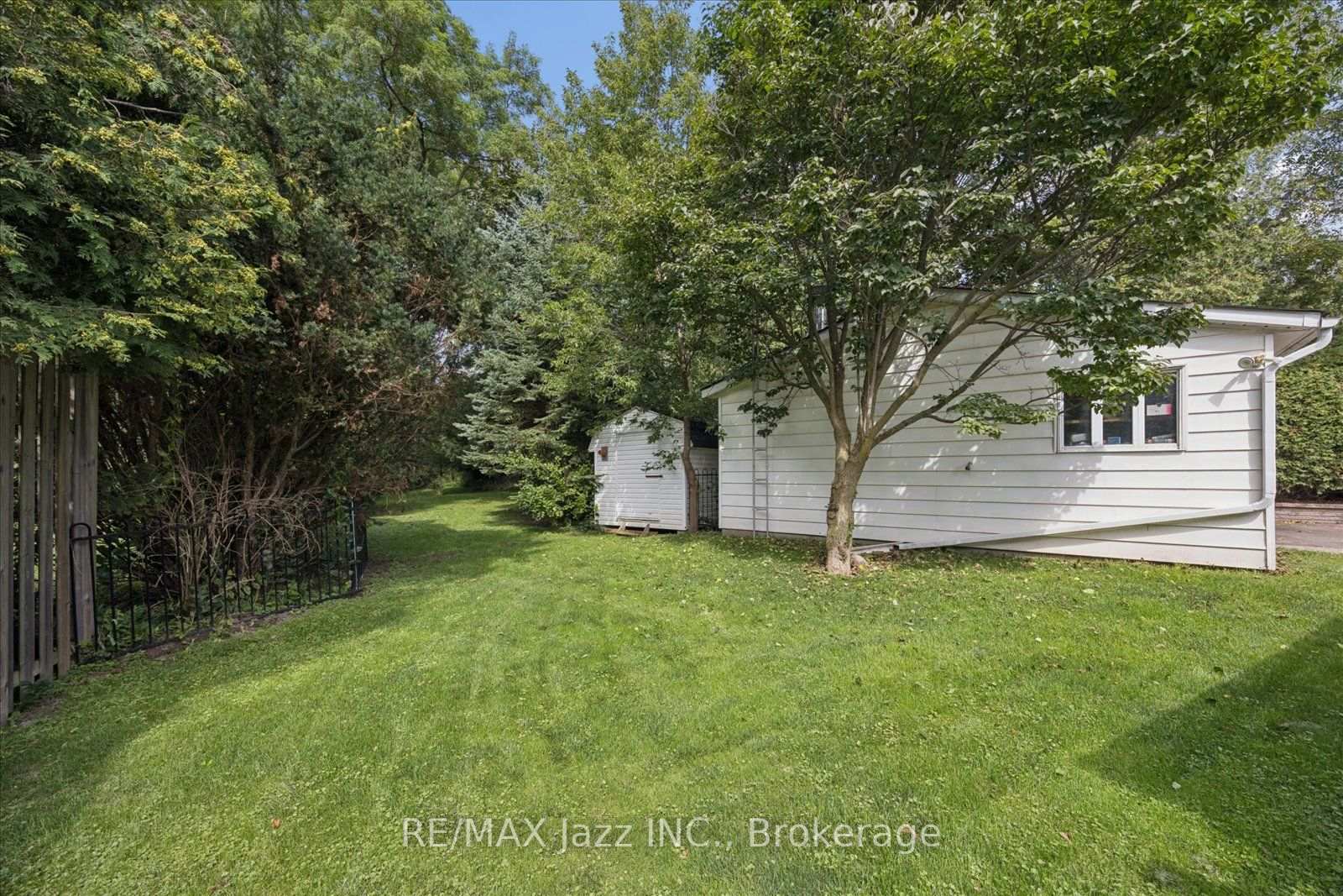 Photo 24 of 364 King Street E, Clarington, Bowmanville — HOMEH
