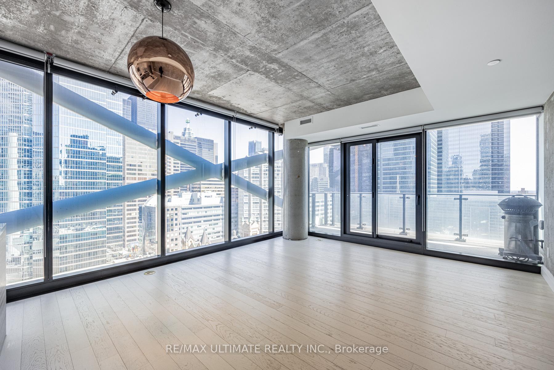 Photo 4 of Unit 1504, 224 King Street W, Toronto, Waterfront Communities — HOMEH