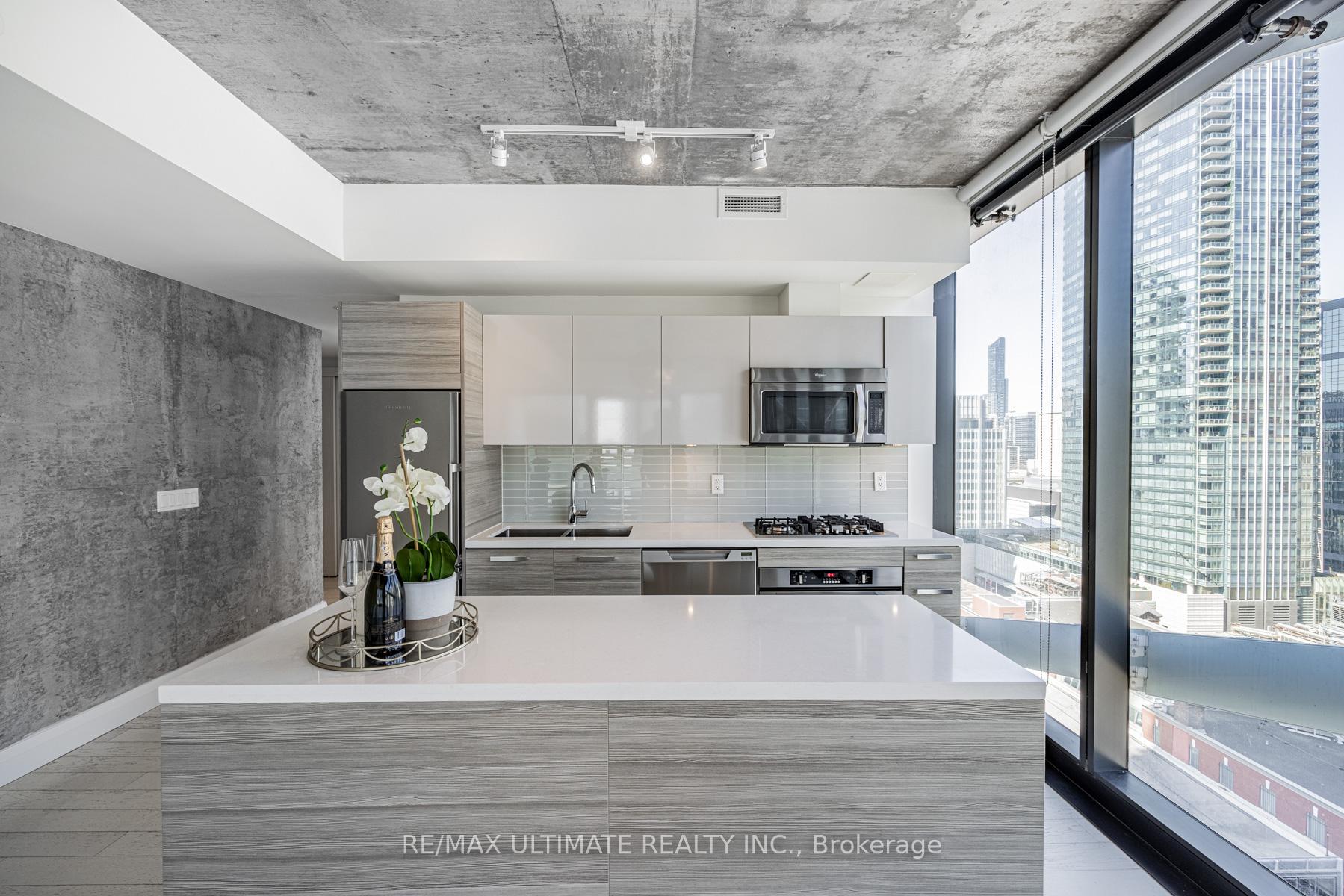 Photo 7 of Unit 1504, 224 King Street W, Toronto, Waterfront Communities — HOMEH