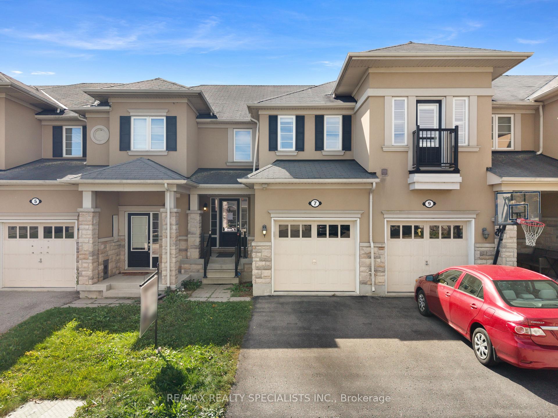 Photo 2 of 7 Stotts Terrace, Scarborough, Centennial Scarborough — HOMEH