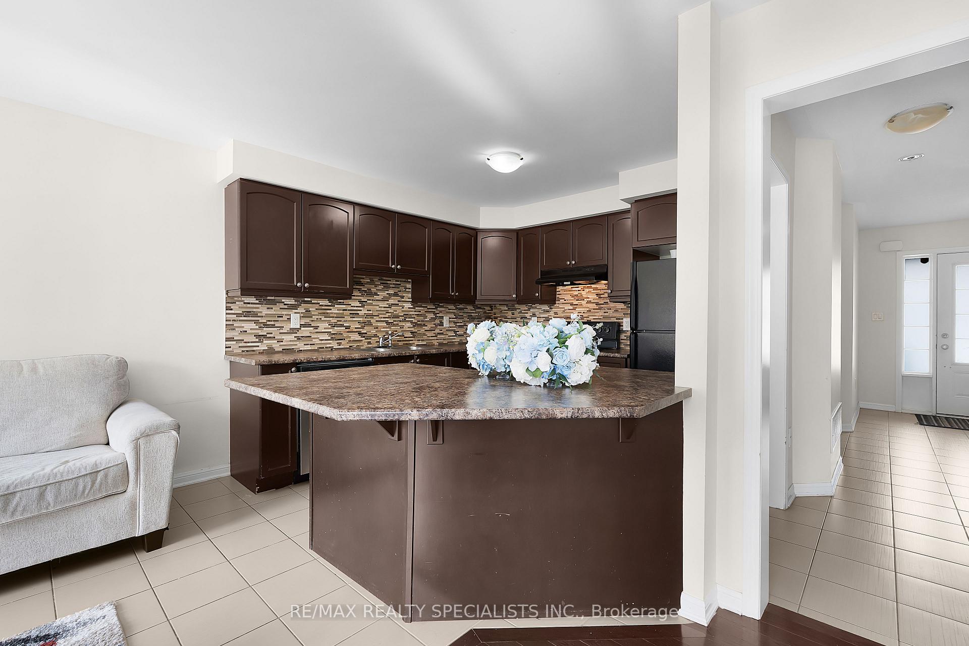 Photo 11 of 7 Stotts Terrace, Scarborough, Centennial Scarborough — HOMEH