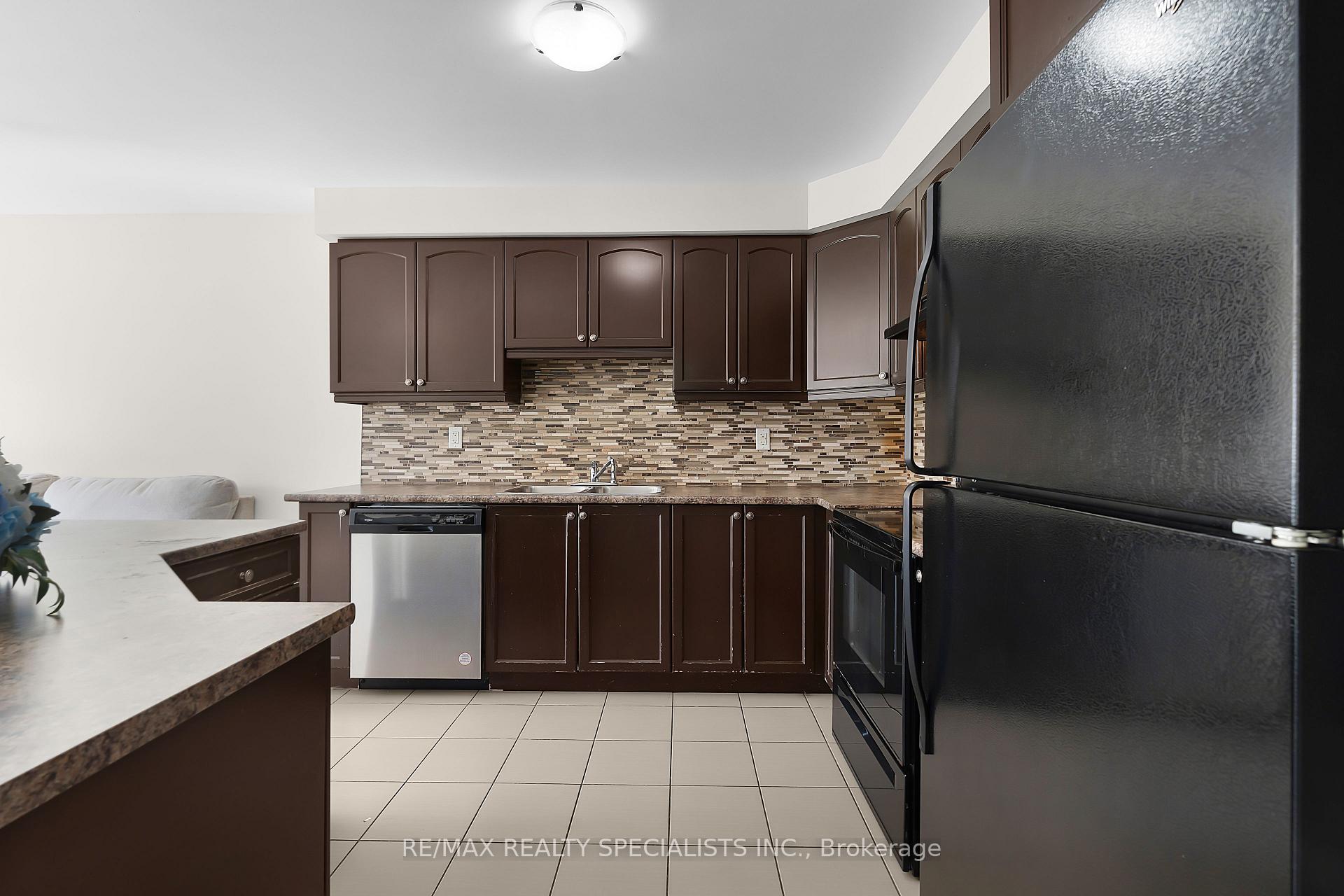 Photo 12 of 7 Stotts Terrace, Scarborough, Centennial Scarborough — HOMEH