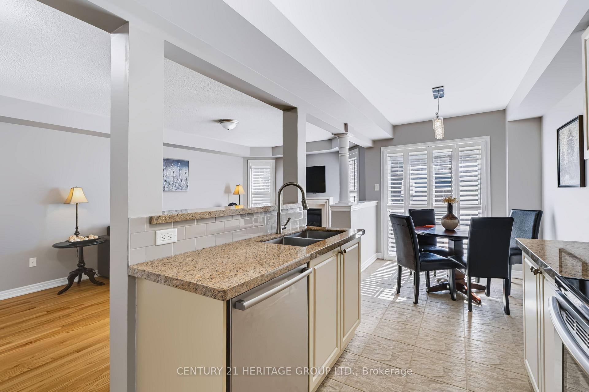 Photo 13 of 39 Stoyell Drive, Richmond Hill, Jefferson — HOMEH