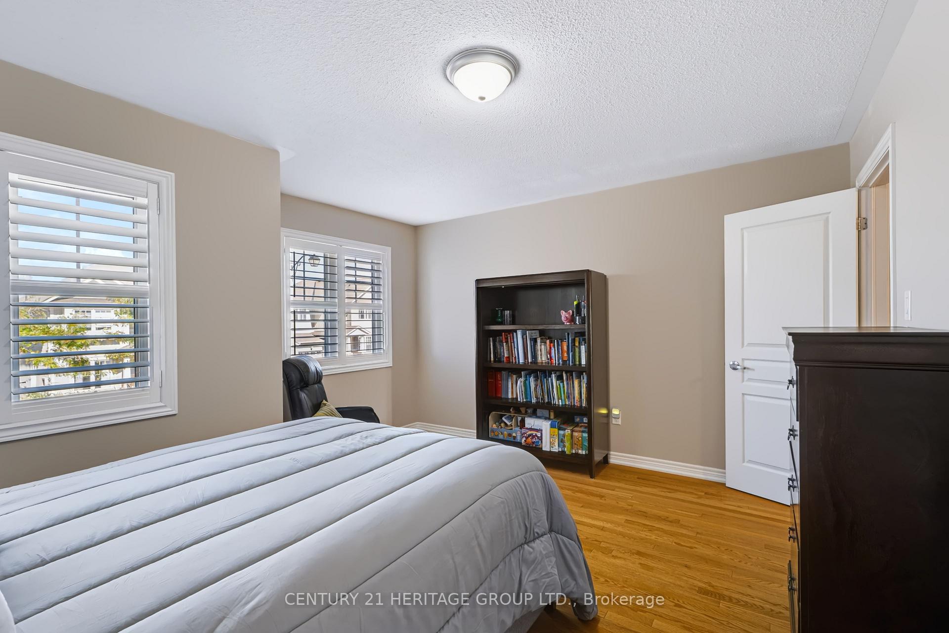 Photo 28 of 39 Stoyell Drive, Richmond Hill, Jefferson — HOMEH