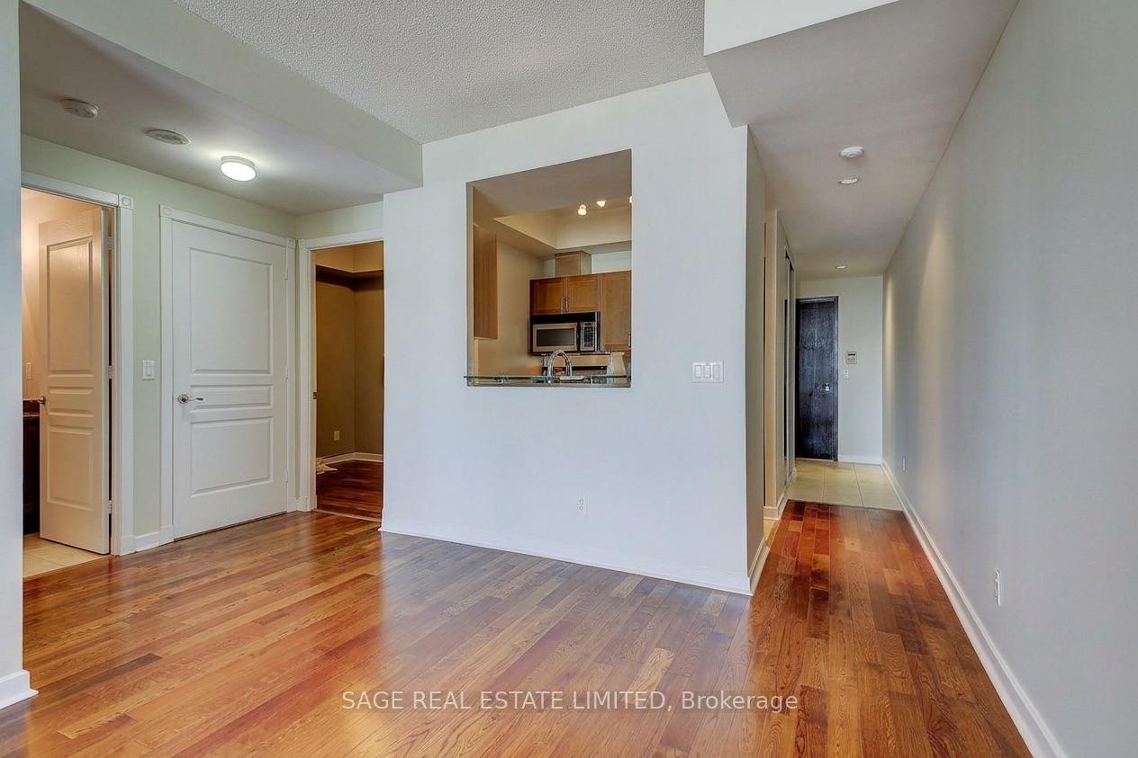 Photo 3 of Unit 1105, 438 Richmond Street W, Toronto, Waterfront Communities — HOMEH