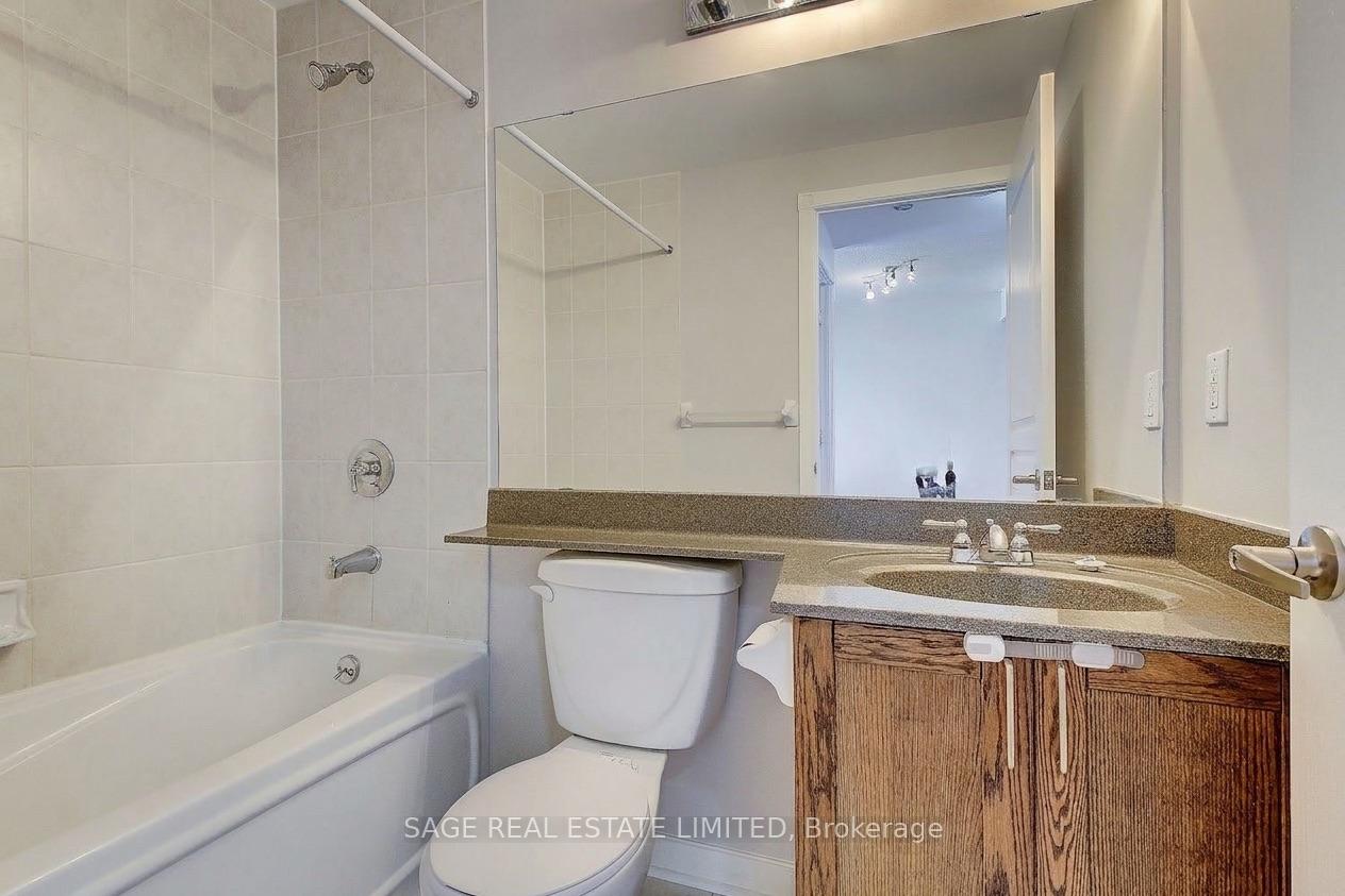 Photo 10 of Unit 1105, 438 Richmond Street W, Toronto, Waterfront Communities — HOMEH