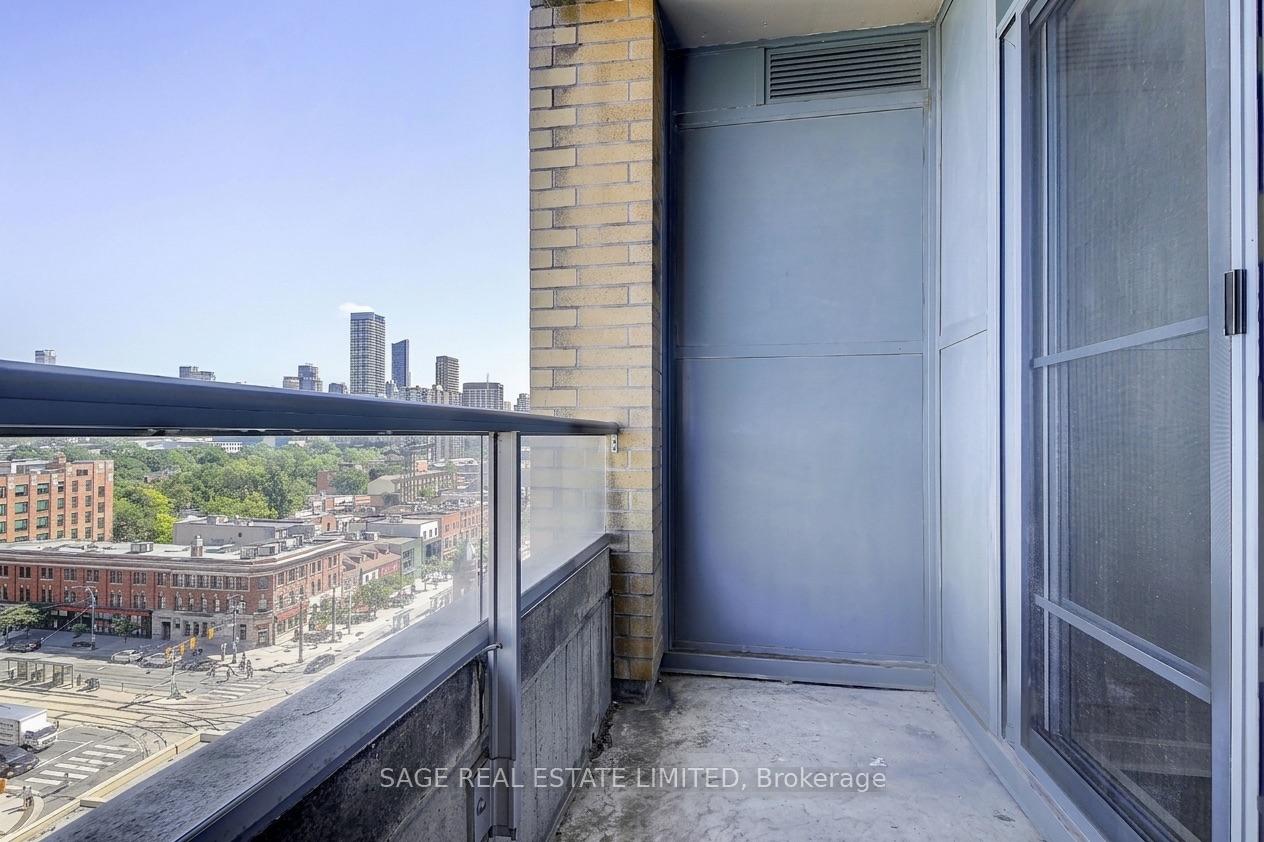 Photo 12 of Unit 1105, 438 Richmond Street W, Toronto, Waterfront Communities — HOMEH