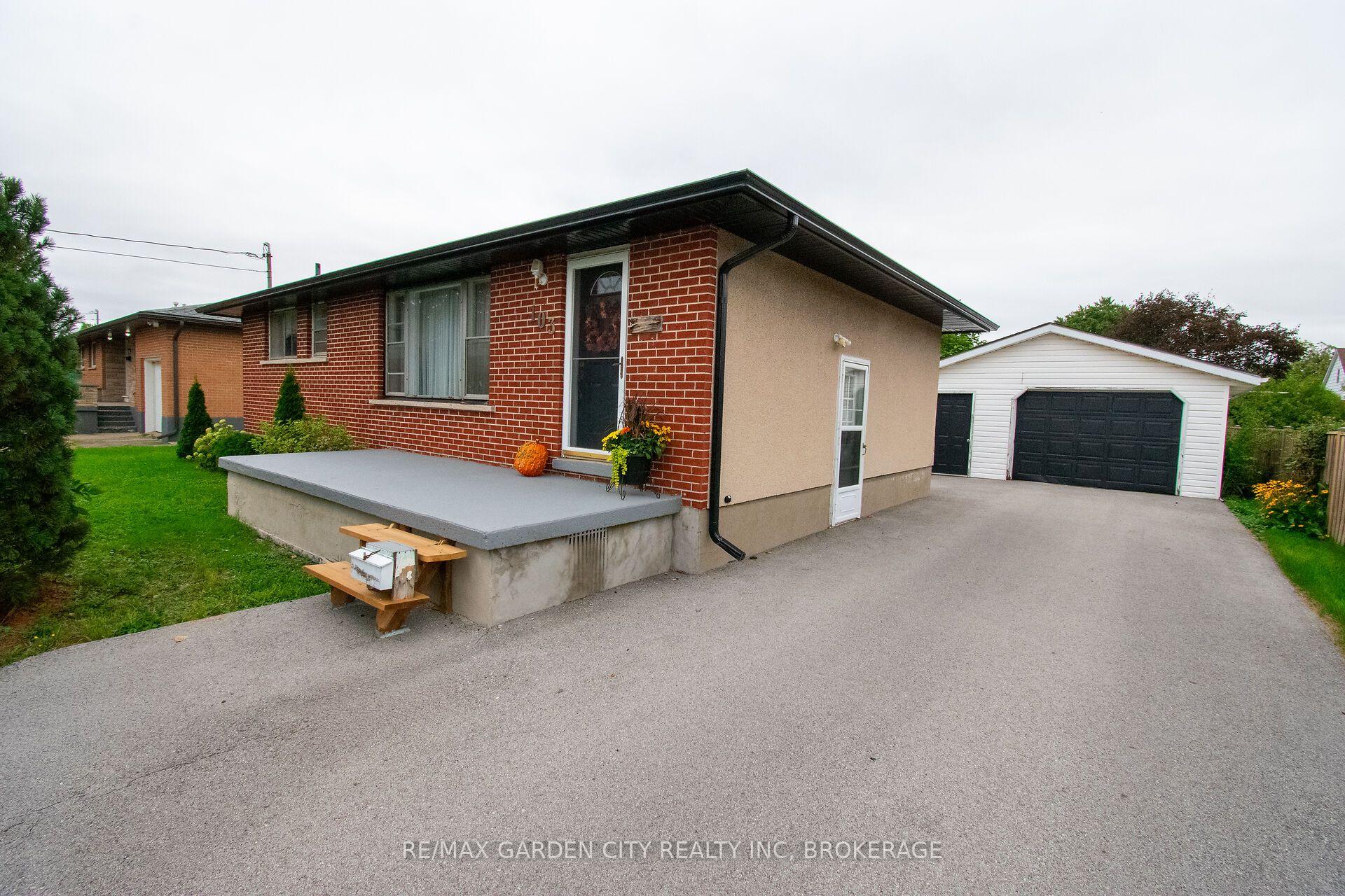 Photo 3 of 103 Kilgour Avenue, Welland, Broadway — HOMEH