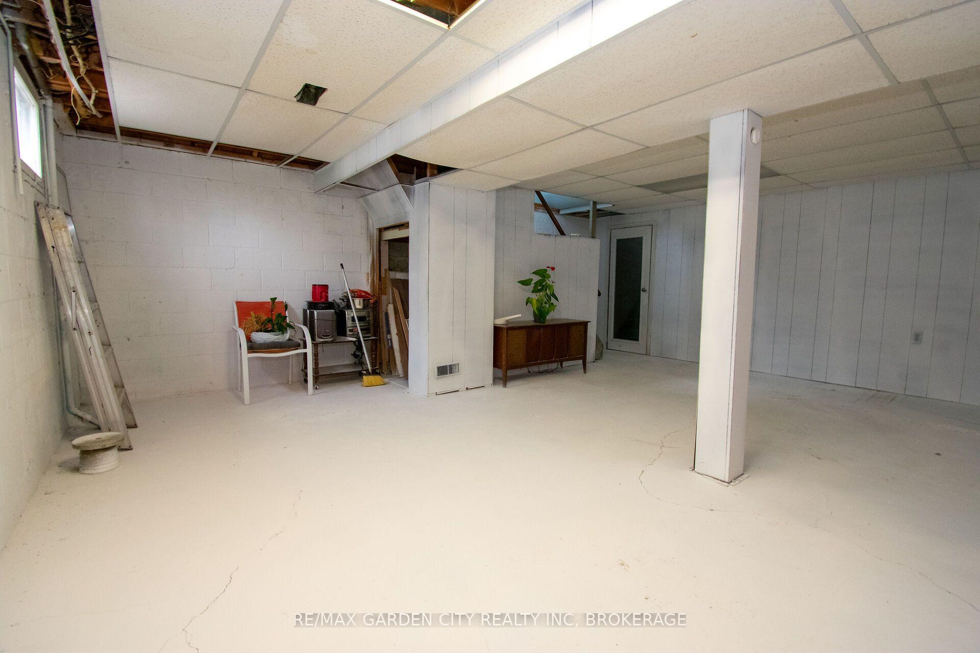 Photo 28 of 103 Kilgour Avenue, Welland, Broadway — HOMEH