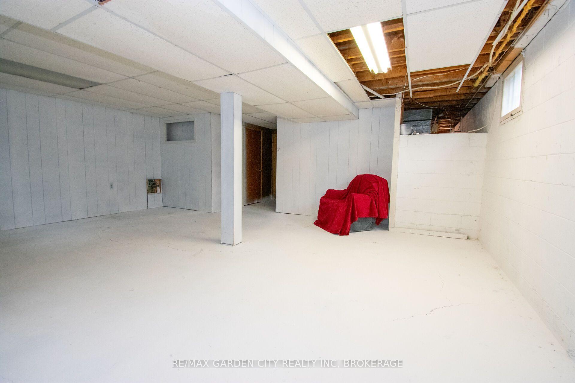Photo 29 of 103 Kilgour Avenue, Welland, Broadway — HOMEH