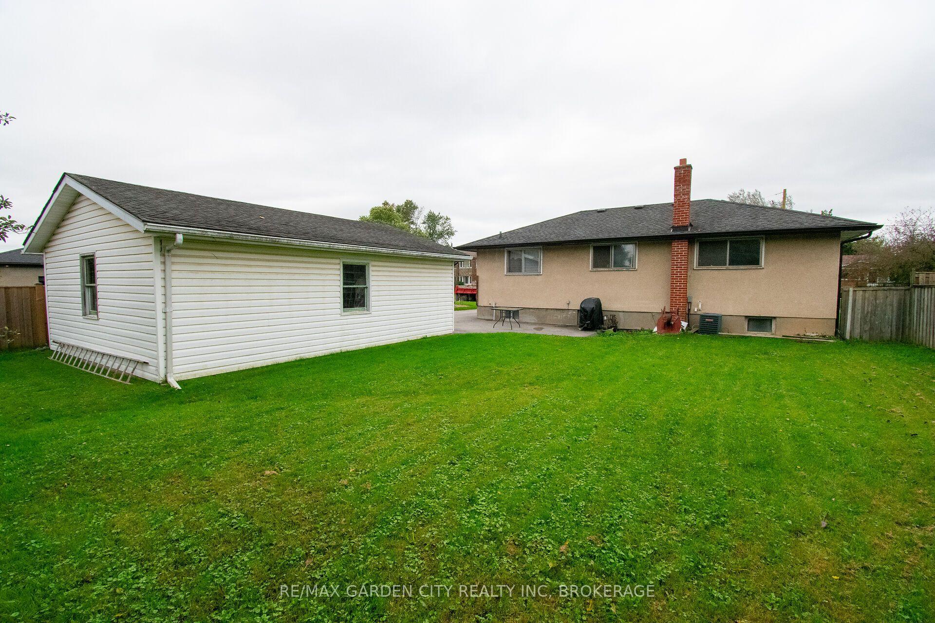 Photo 35 of 103 Kilgour Avenue, Welland, Broadway — HOMEH