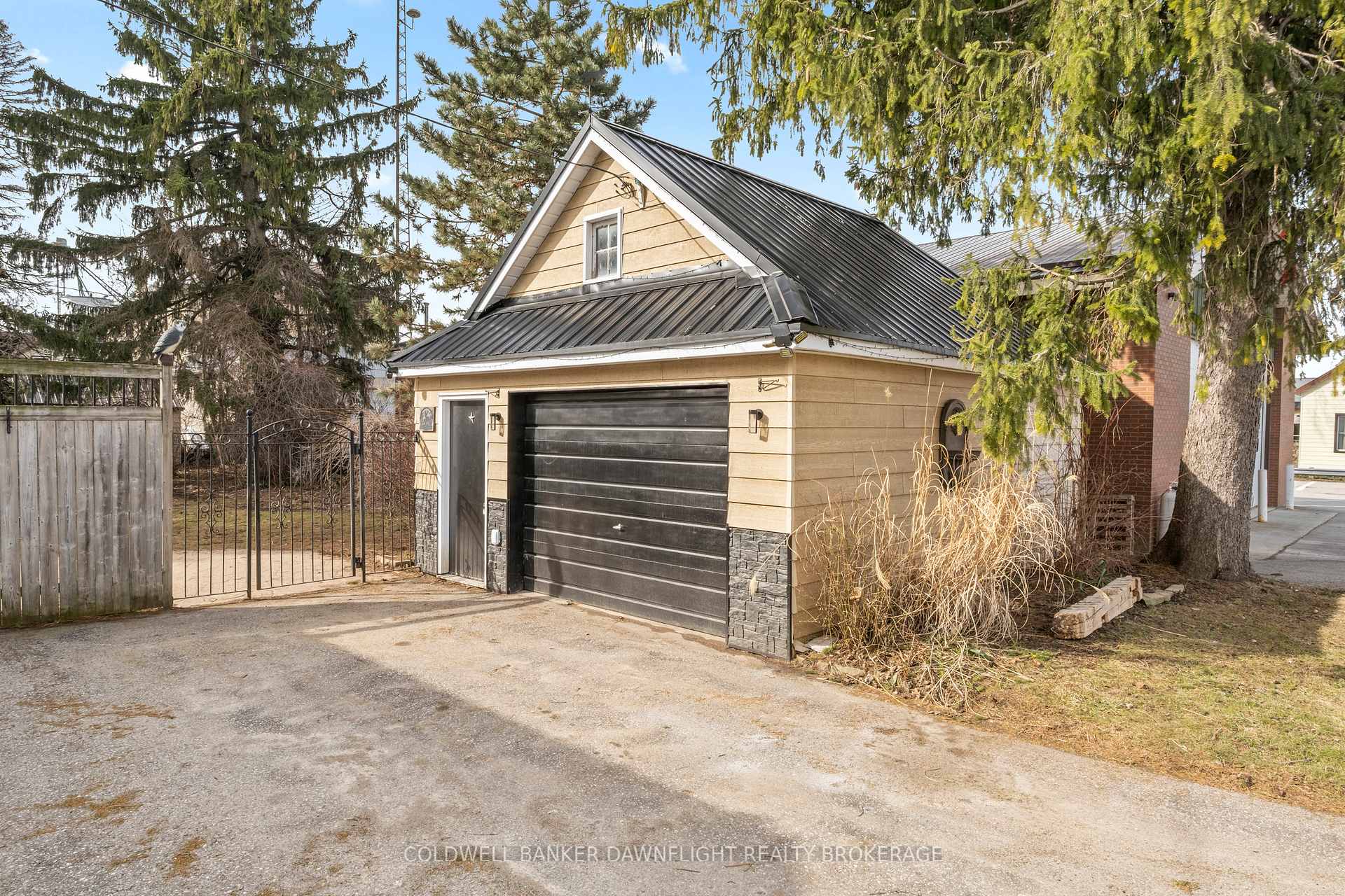 Photo 4 of 80 Nelson Street, Bluewater, Hensall — HOMEH