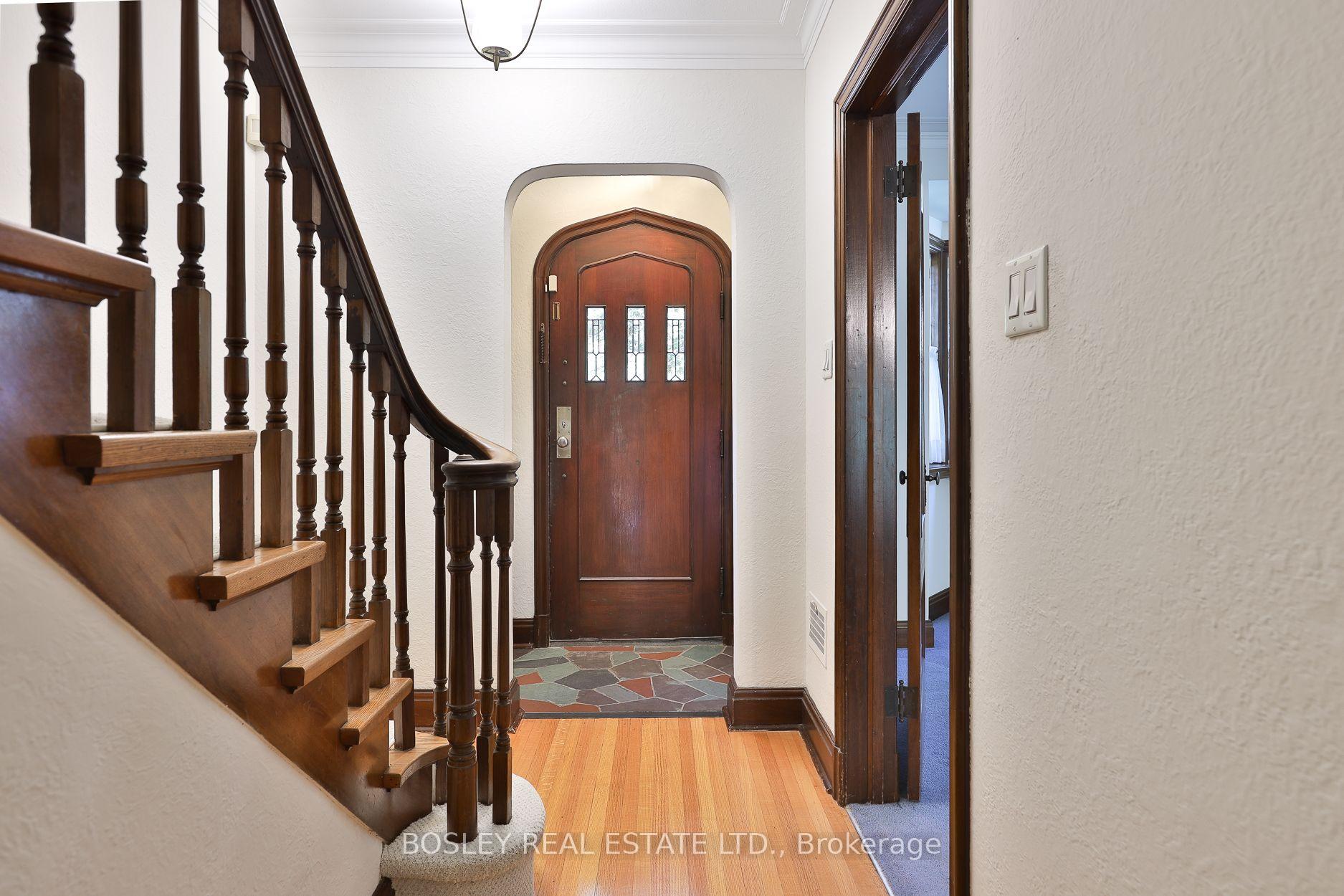 Photo 4 of 61 Hanna Road, Toronto, Leaside — HOMEH