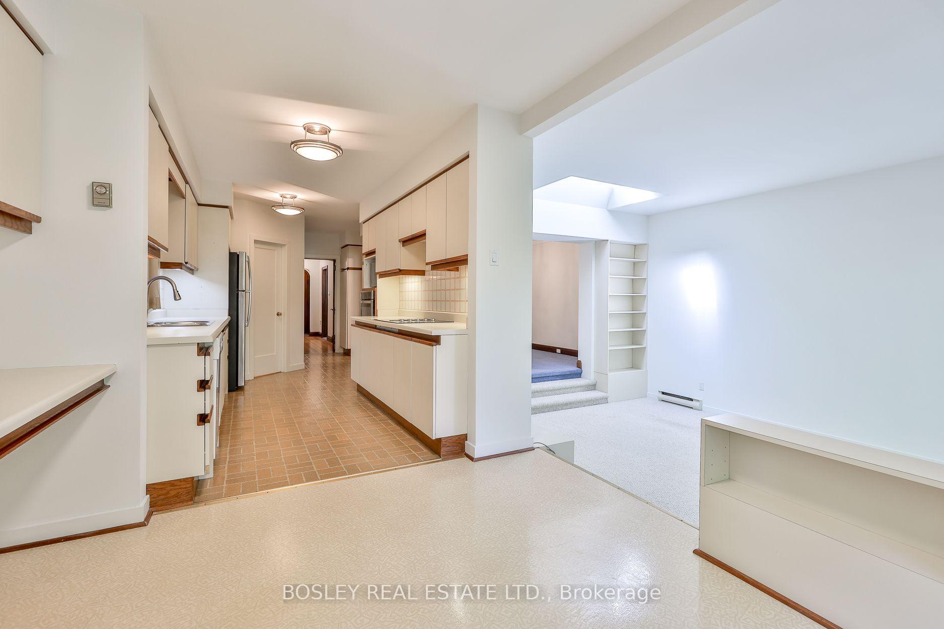 Photo 24 of 61 Hanna Road, Toronto, Leaside — HOMEH