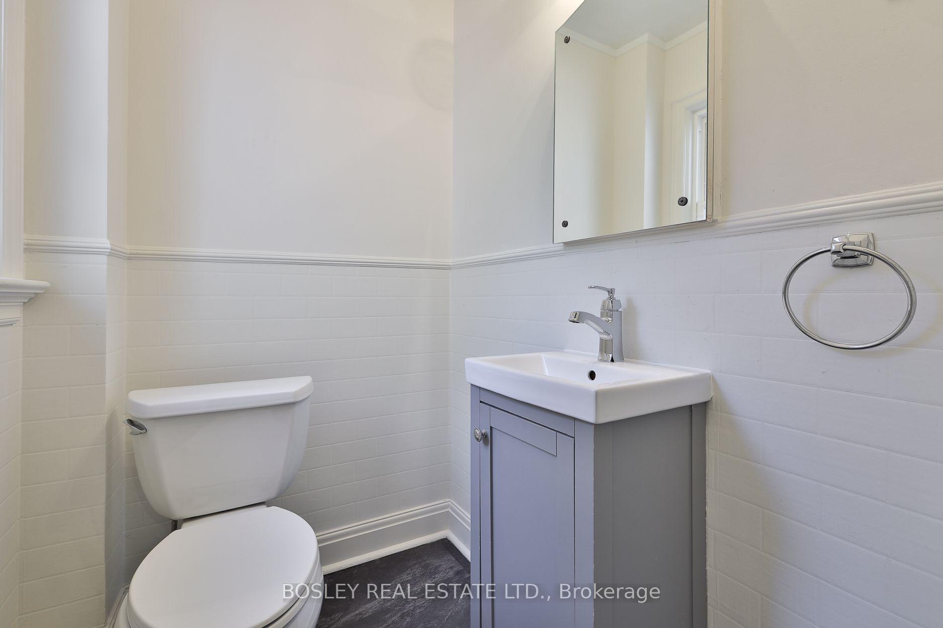 Photo 40 of 61 Hanna Road, Toronto, Leaside — HOMEH