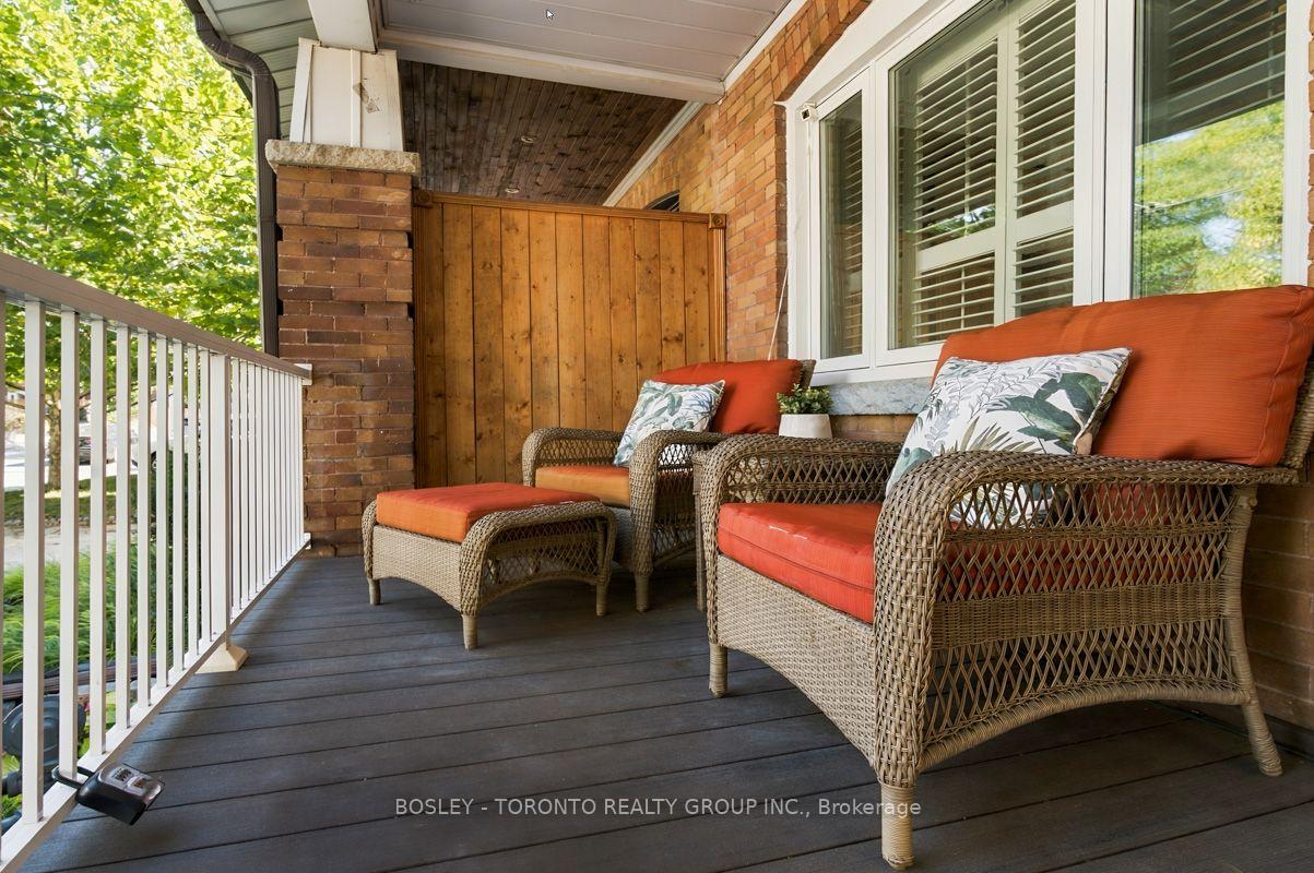 Photo 2 of 135 Wolverleigh Boulevard, Toronto, Danforth — HOMEH