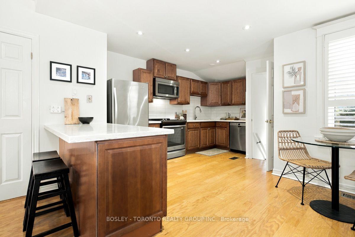 Photo 12 of 135 Wolverleigh Boulevard, Toronto, Danforth — HOMEH