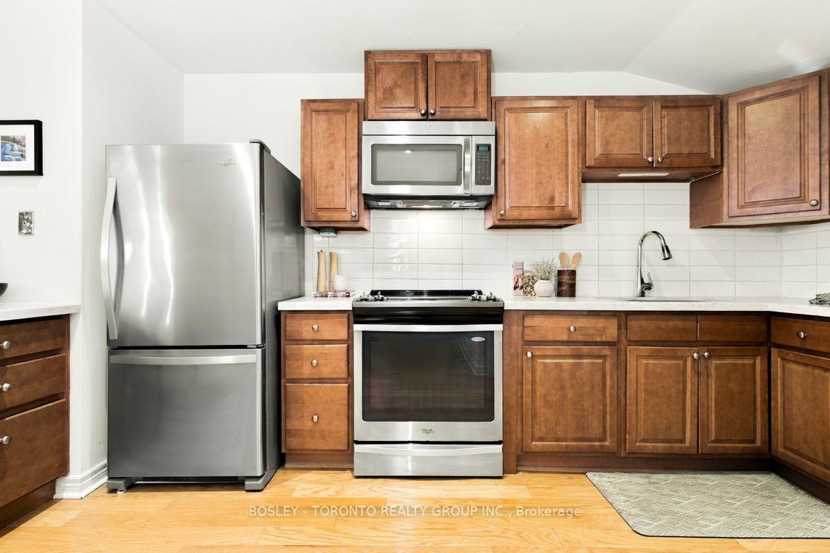 Photo 14 of 135 Wolverleigh Boulevard, Toronto, Danforth — HOMEH
