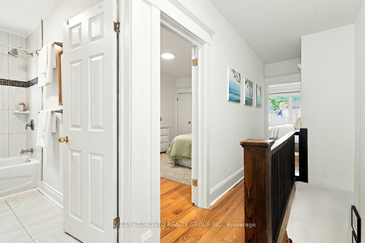 Photo 30 of 135 Wolverleigh Boulevard, Toronto, Danforth — HOMEH