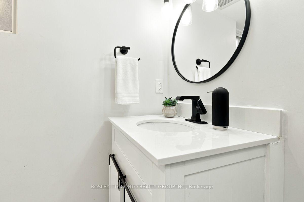 Photo 40 of 135 Wolverleigh Boulevard, Toronto, Danforth — HOMEH