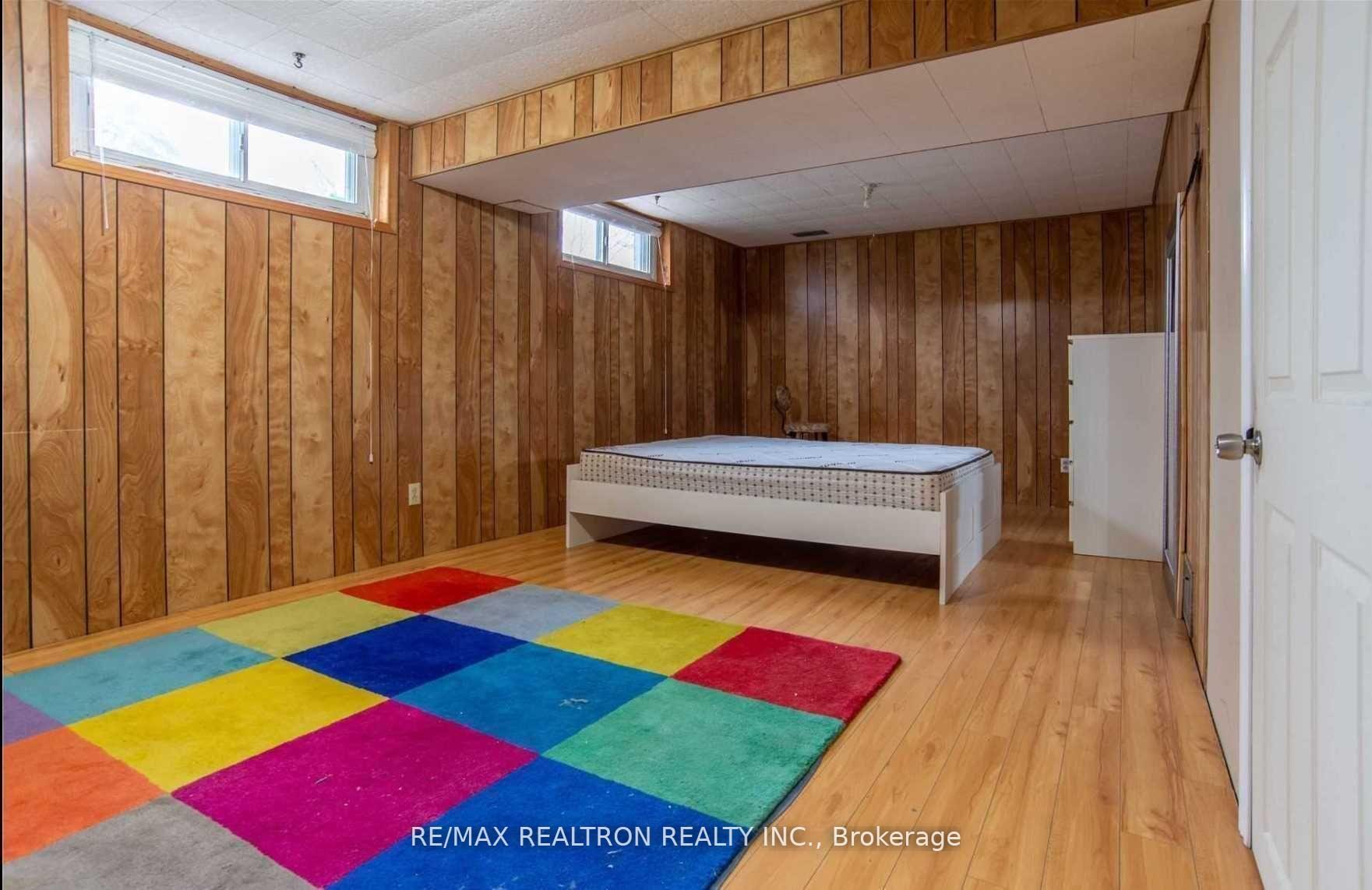 Photo 10 of 19 Wenderly Drive, Aurora, Aurora Village — HOMEH