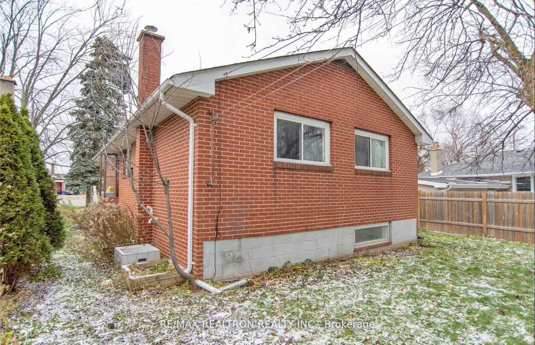 Photo 19 of 19 Wenderly Drive, Aurora, Aurora Village — HOMEH