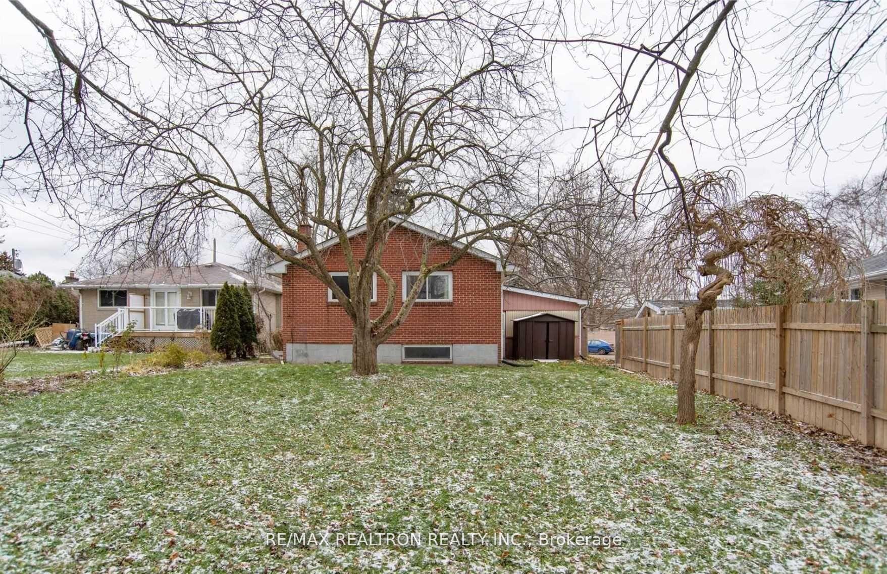Photo 20 of 19 Wenderly Drive, Aurora, Aurora Village — HOMEH