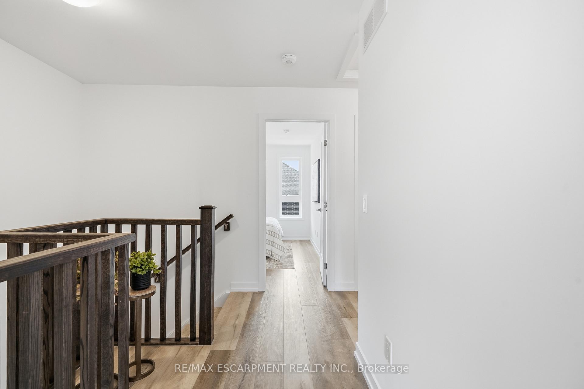 Photo 22 of 173 Burke Street, Hamilton, Waterdown — HOMEH