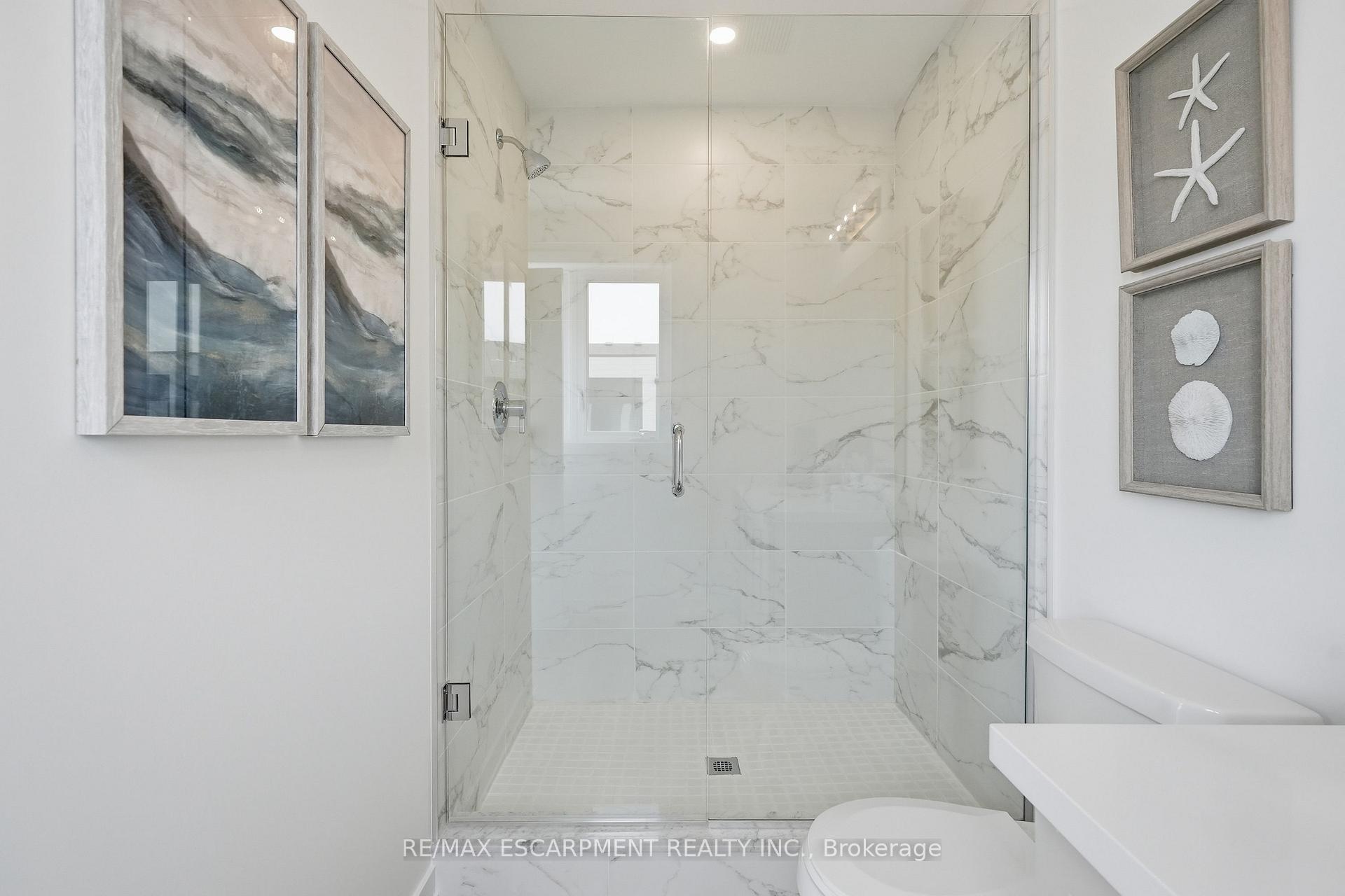 Photo 32 of 173 Burke Street, Hamilton, Waterdown — HOMEH