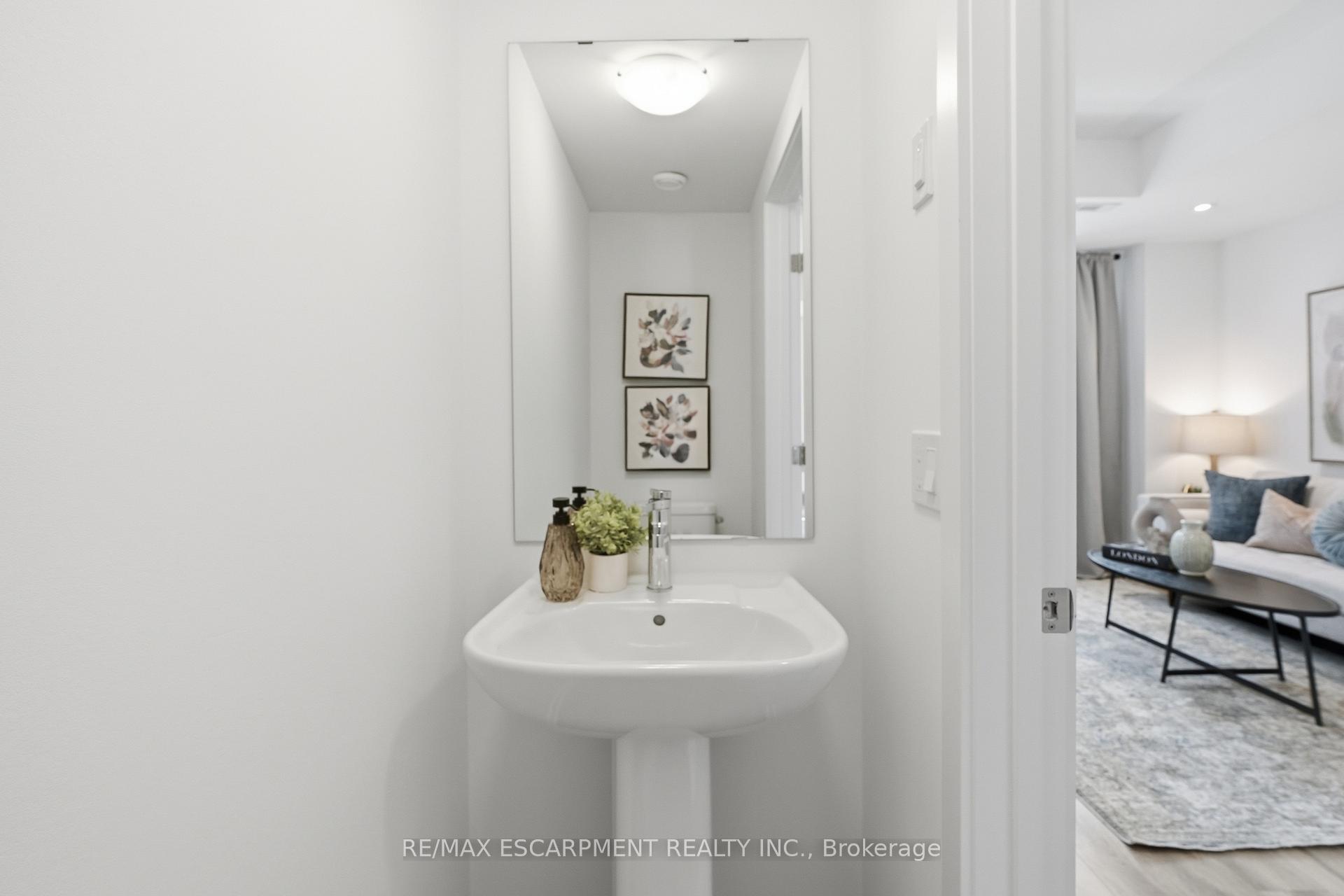 Photo 40 of 173 Burke Street, Hamilton, Waterdown — HOMEH