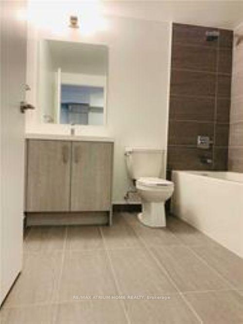 Photo 4 of Unit 811, 77 Mutual Street, Toronto, Church-Yonge Corridor — HOMEH