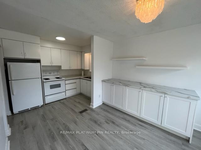 Photo 5 of 194 Florence Avenue, North York, Lansing-Westgate — HOMEH